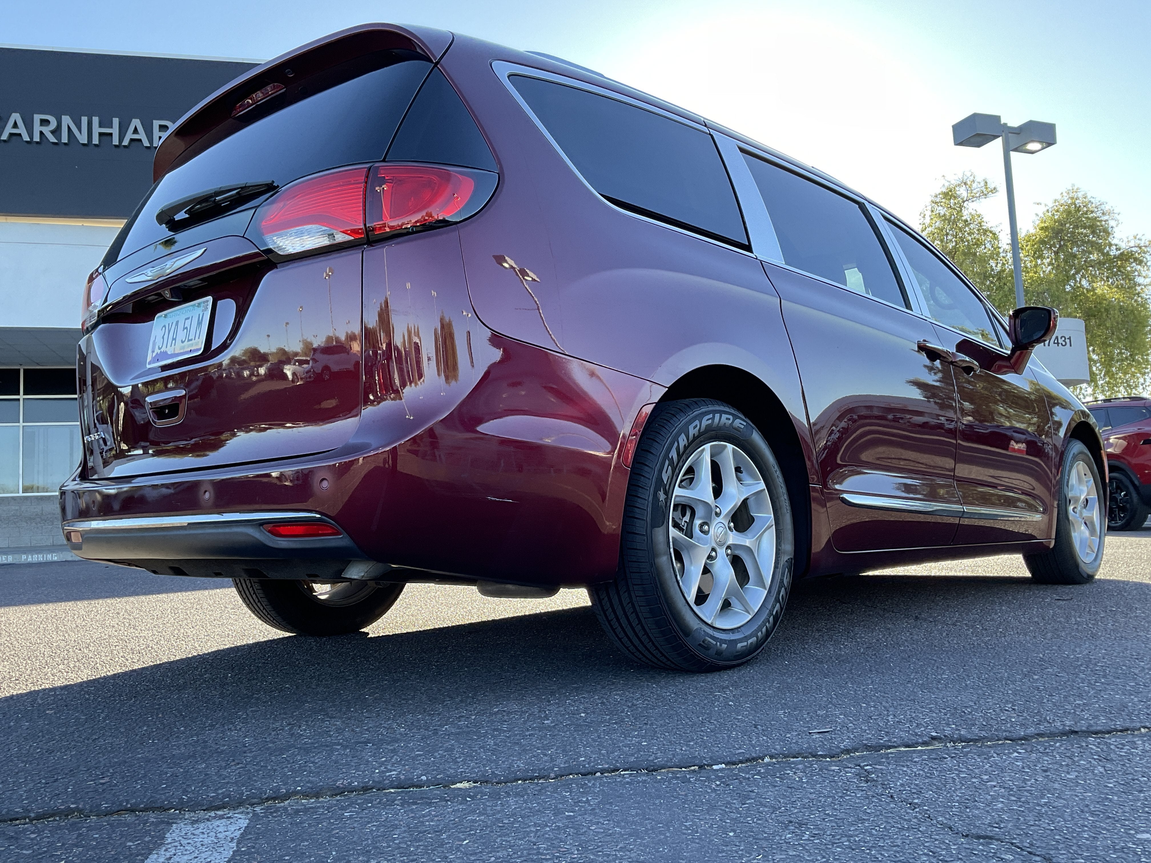 2018 Chrysler Pacifica Touring L* 1 OWNER LOW MILES