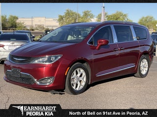 2018 Chrysler Pacifica Touring L* 1 OWNER LOW MILES