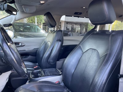 2020 Chrysler Pacifica Touring L 35th Anniversary