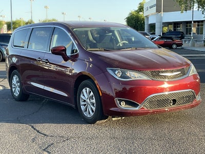 2020 Chrysler Pacifica Touring