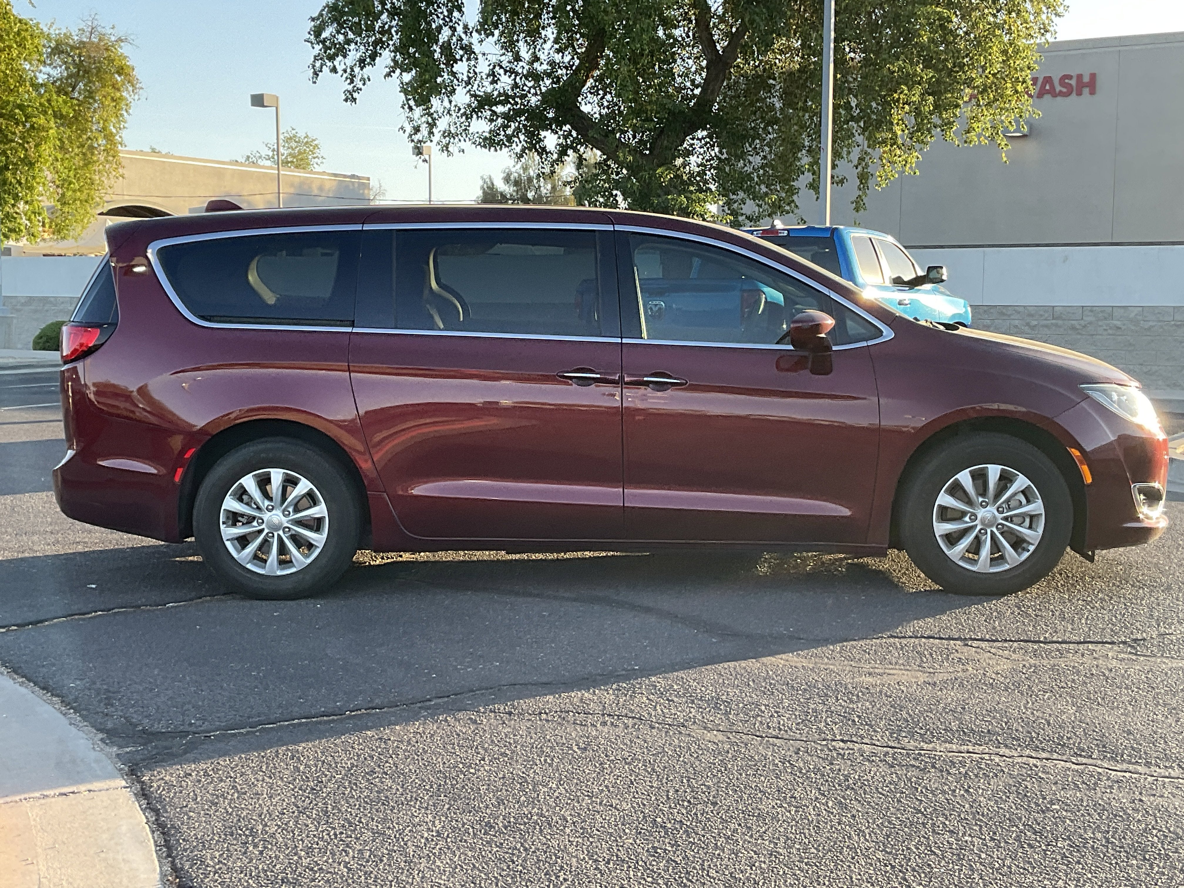 2020 Chrysler Pacifica Touring