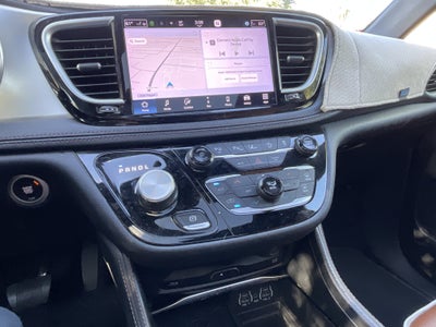 2024 Chrysler Pacifica Pinnacle