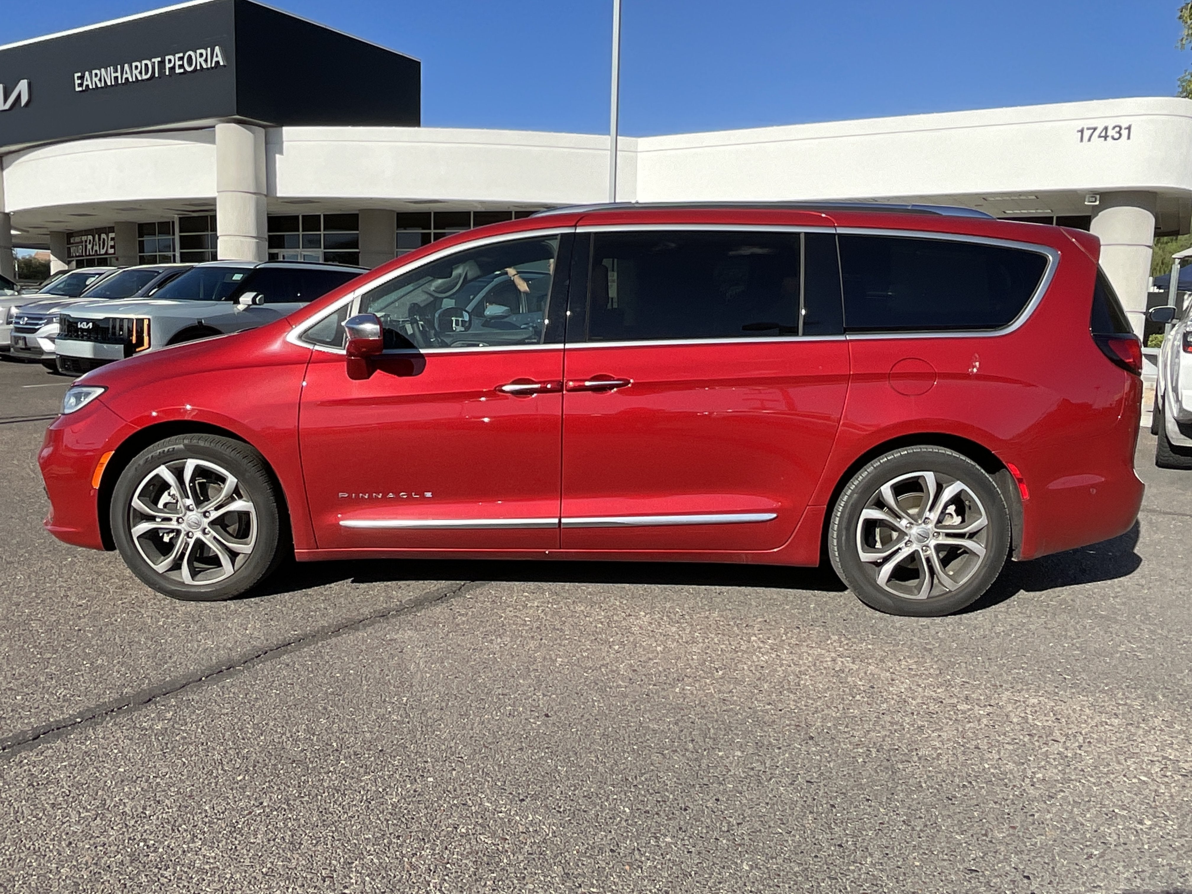 2024 Chrysler Pacifica Pinnacle