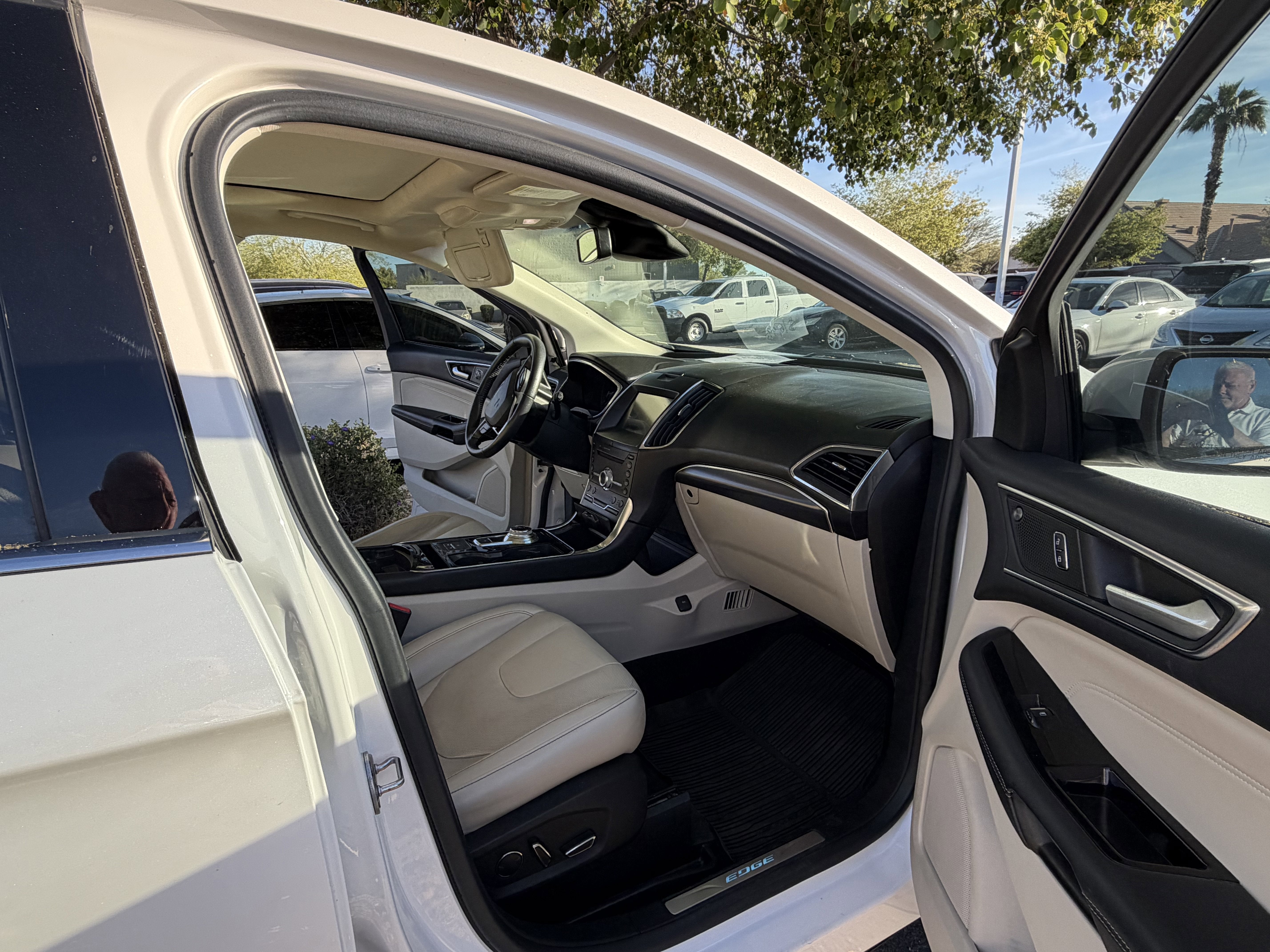 2019 Ford Edge Titanium** 1 OWNER/CLEAN CF