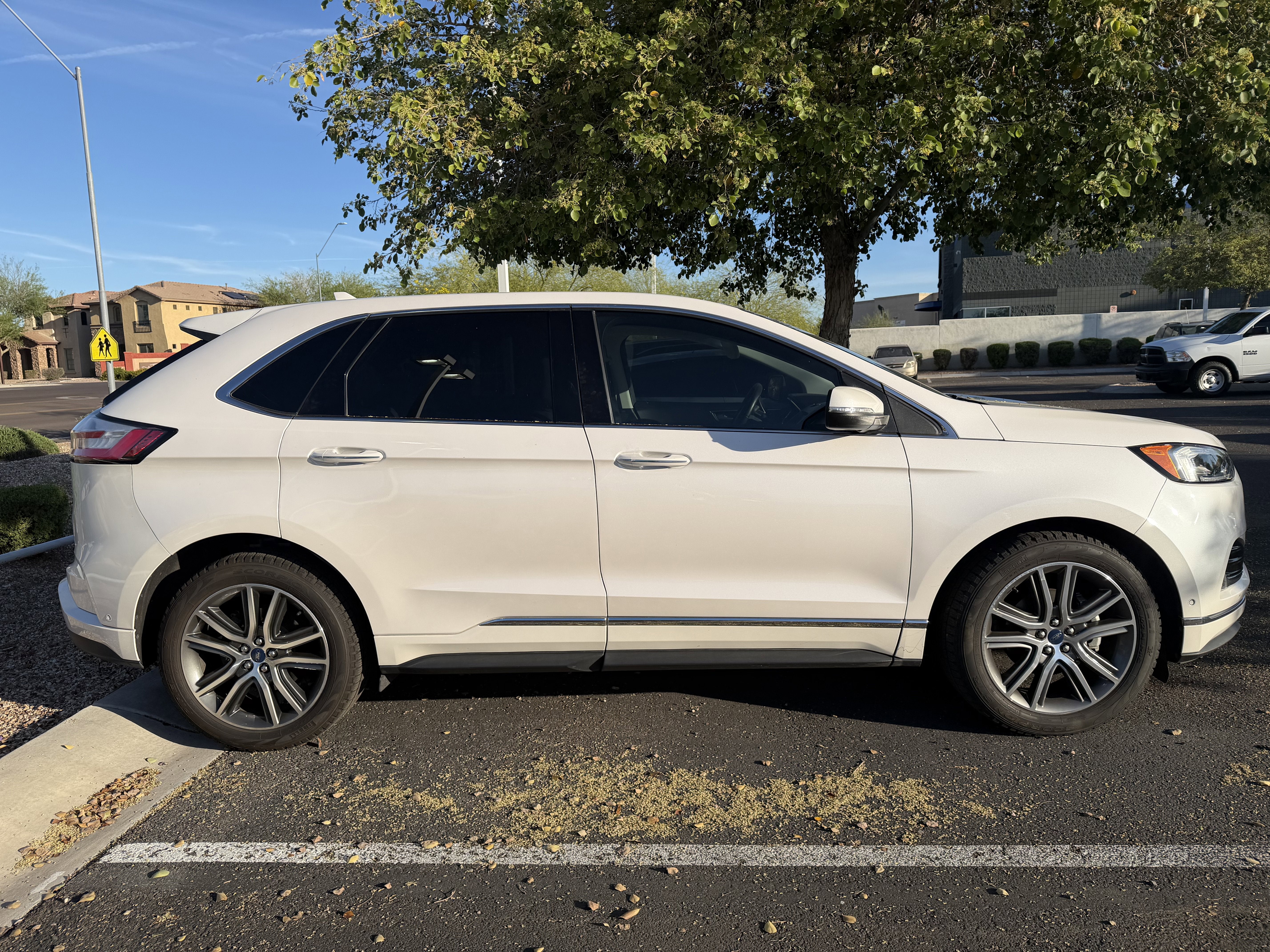 2019 Ford Edge Titanium** 1 OWNER/CLEAN CF