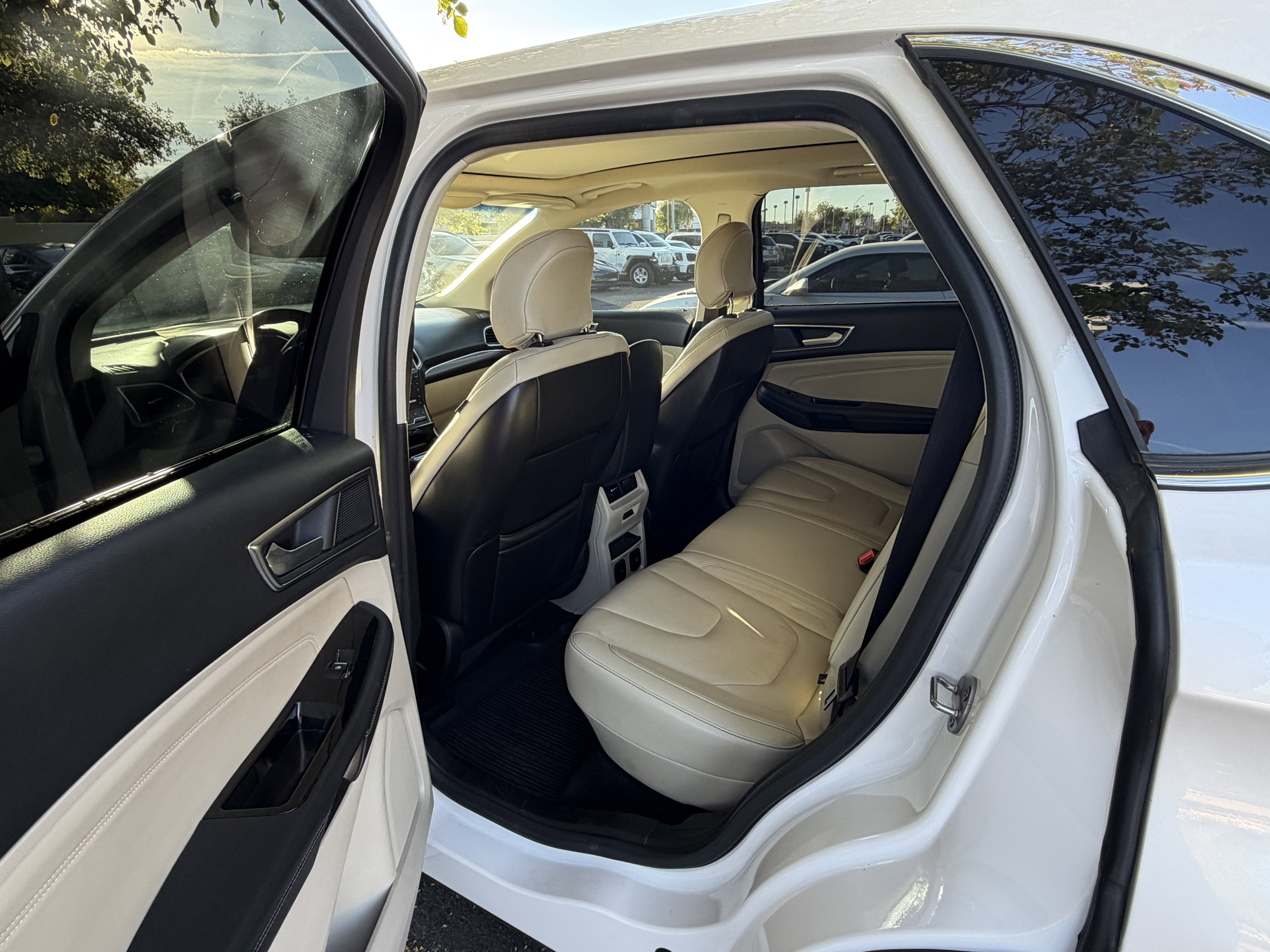 2019 Ford Edge Titanium** 1 OWNER/CLEAN CF