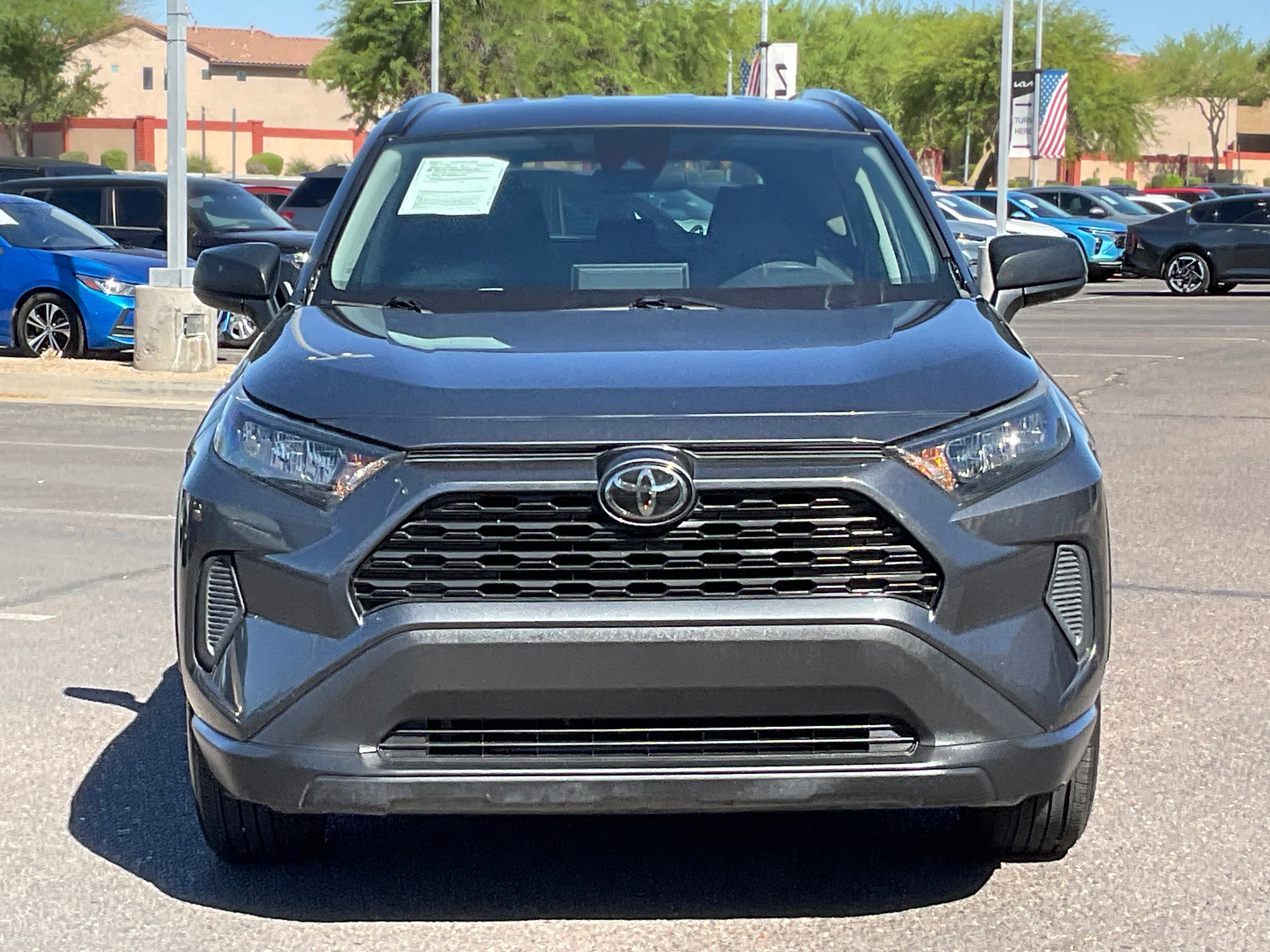 2020 Toyota RAV4 LE