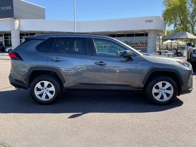 2020 Toyota RAV4 LE