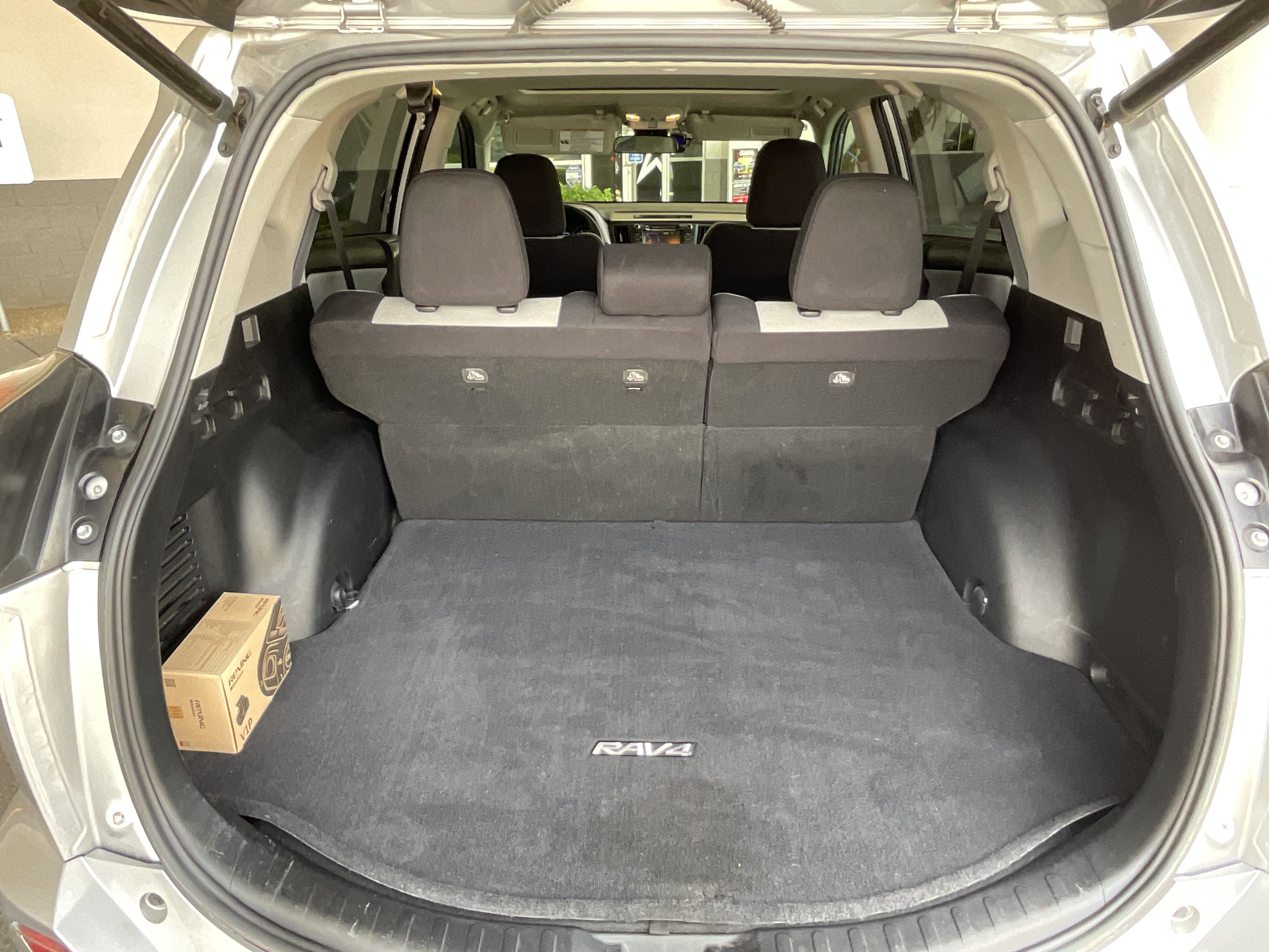 2017 Toyota RAV4 XLE**CLN CF WELL MAINTAINED