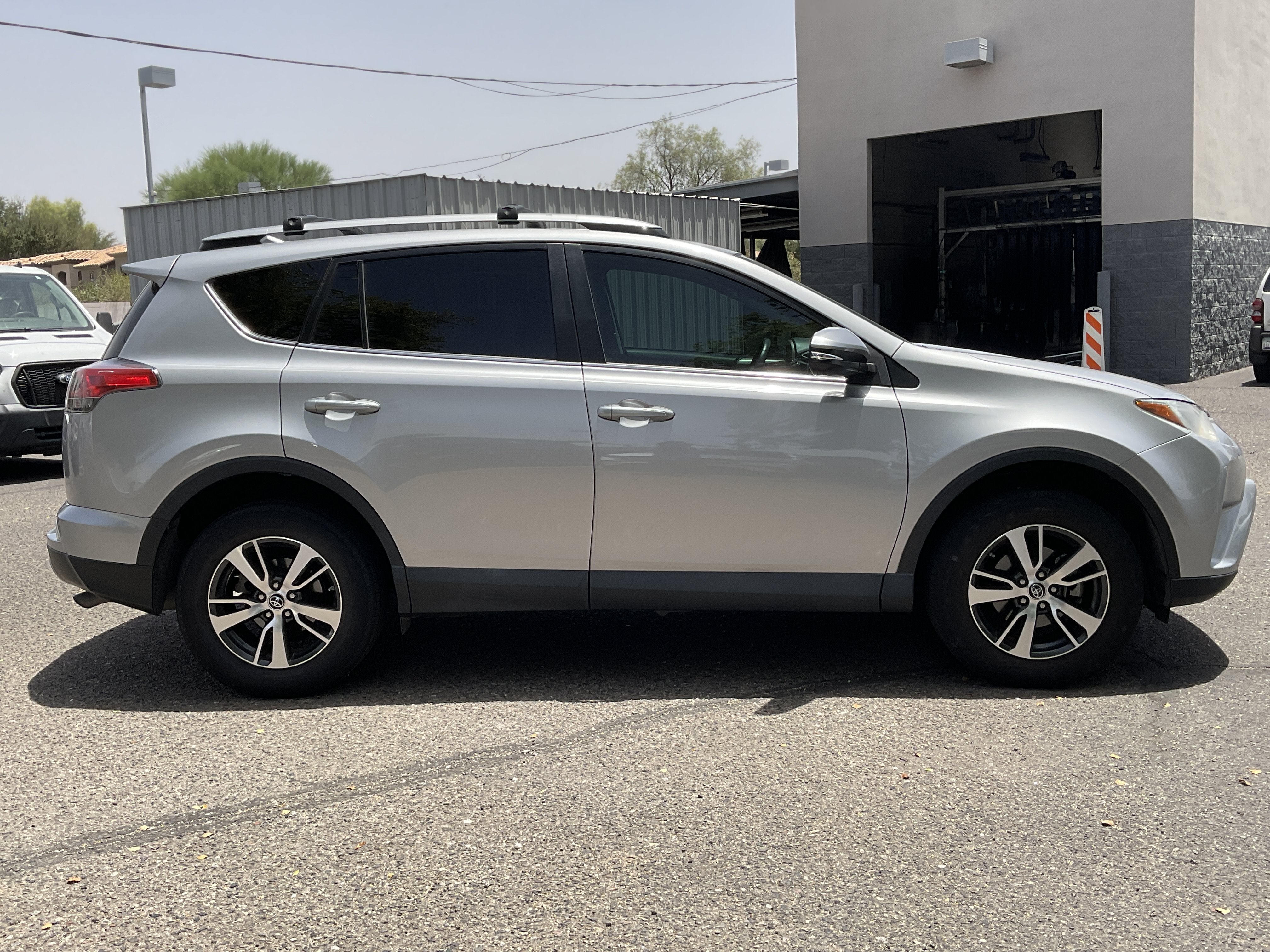 2017 Toyota RAV4 XLE**CLN CF WELL MAINTAINED