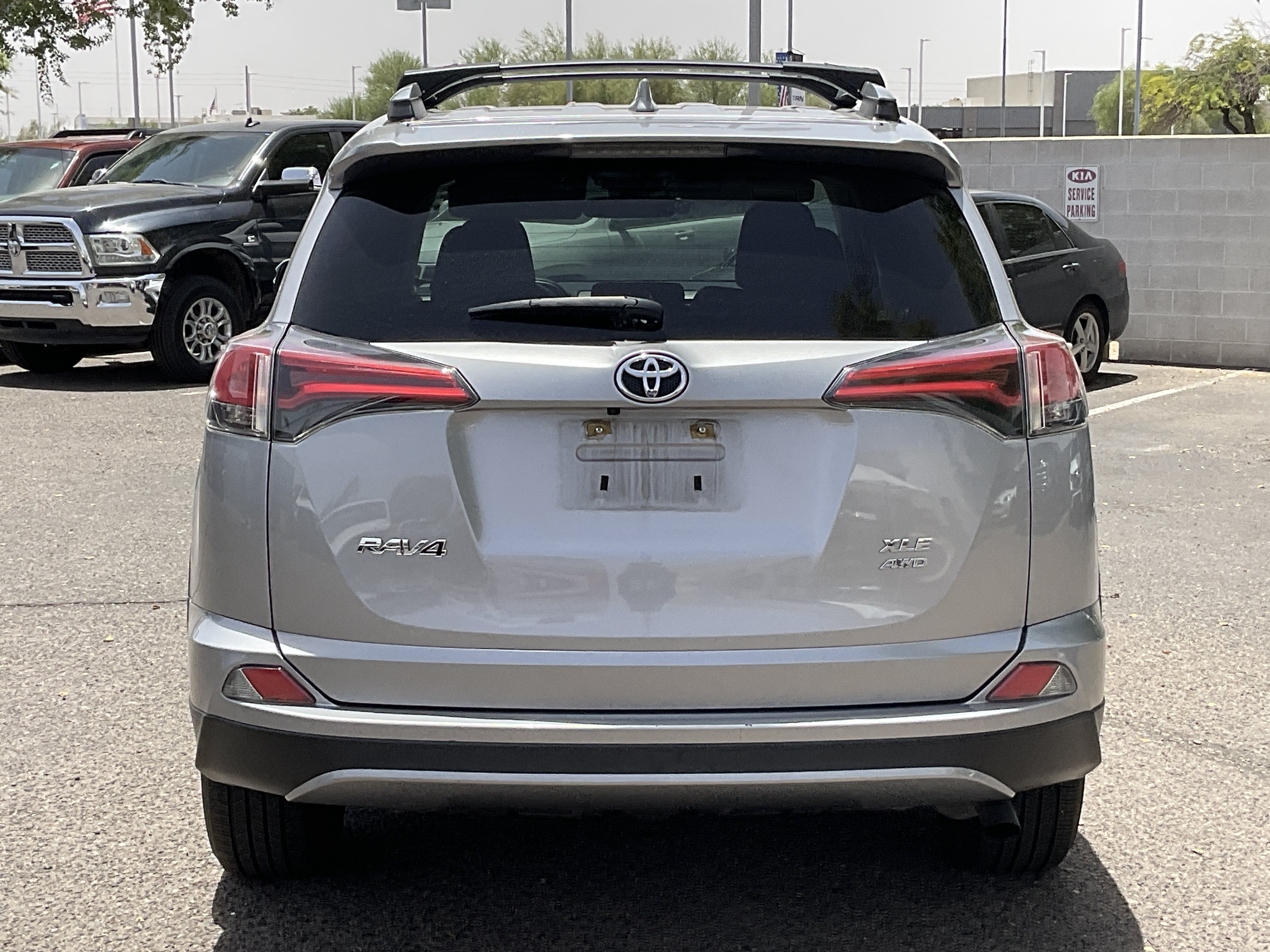 2017 Toyota RAV4 XLE**CLN CF WELL MAINTAINED