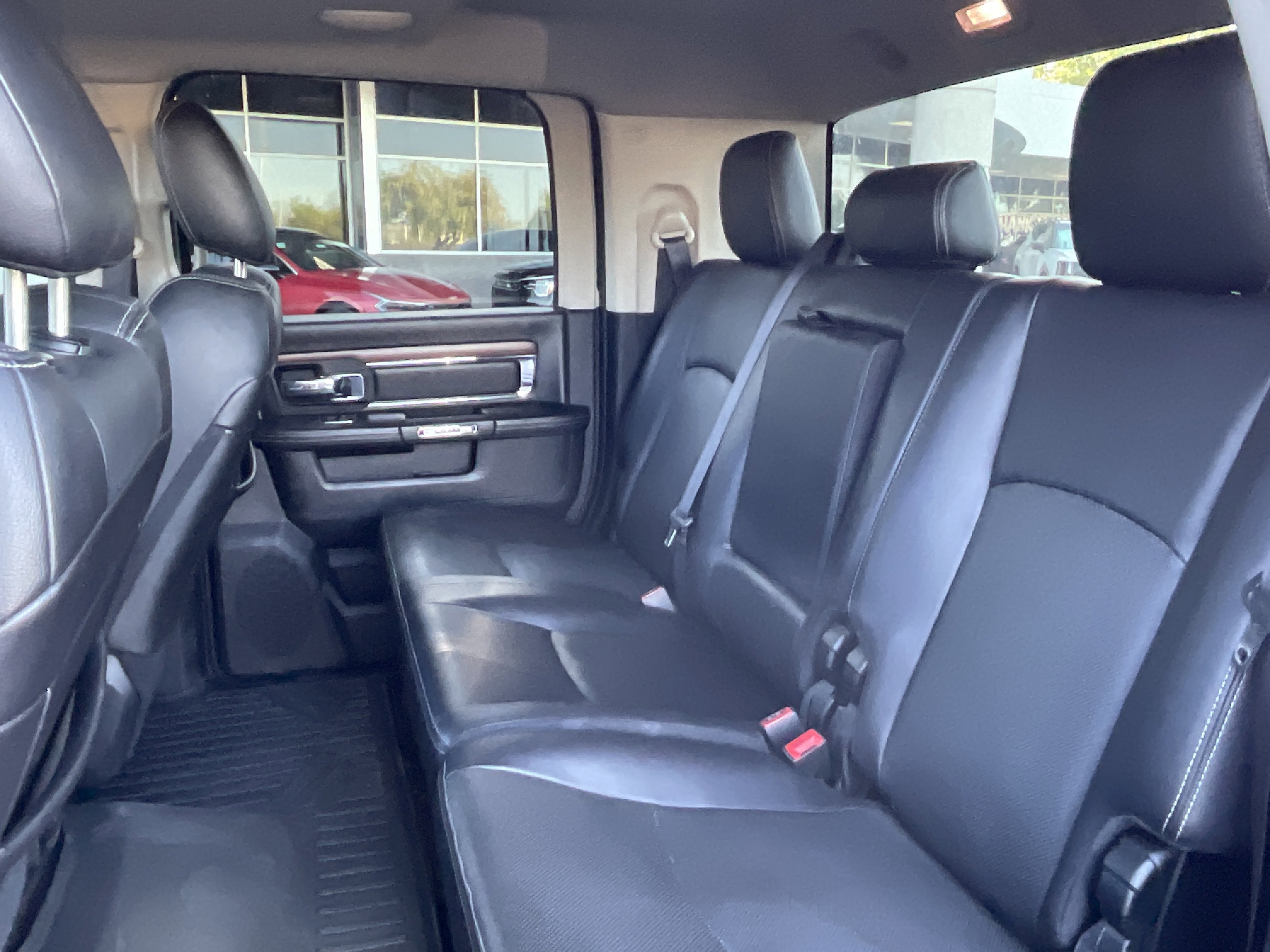2016 RAM 2500 Laramie* LOW MILES/ CLN CFAX