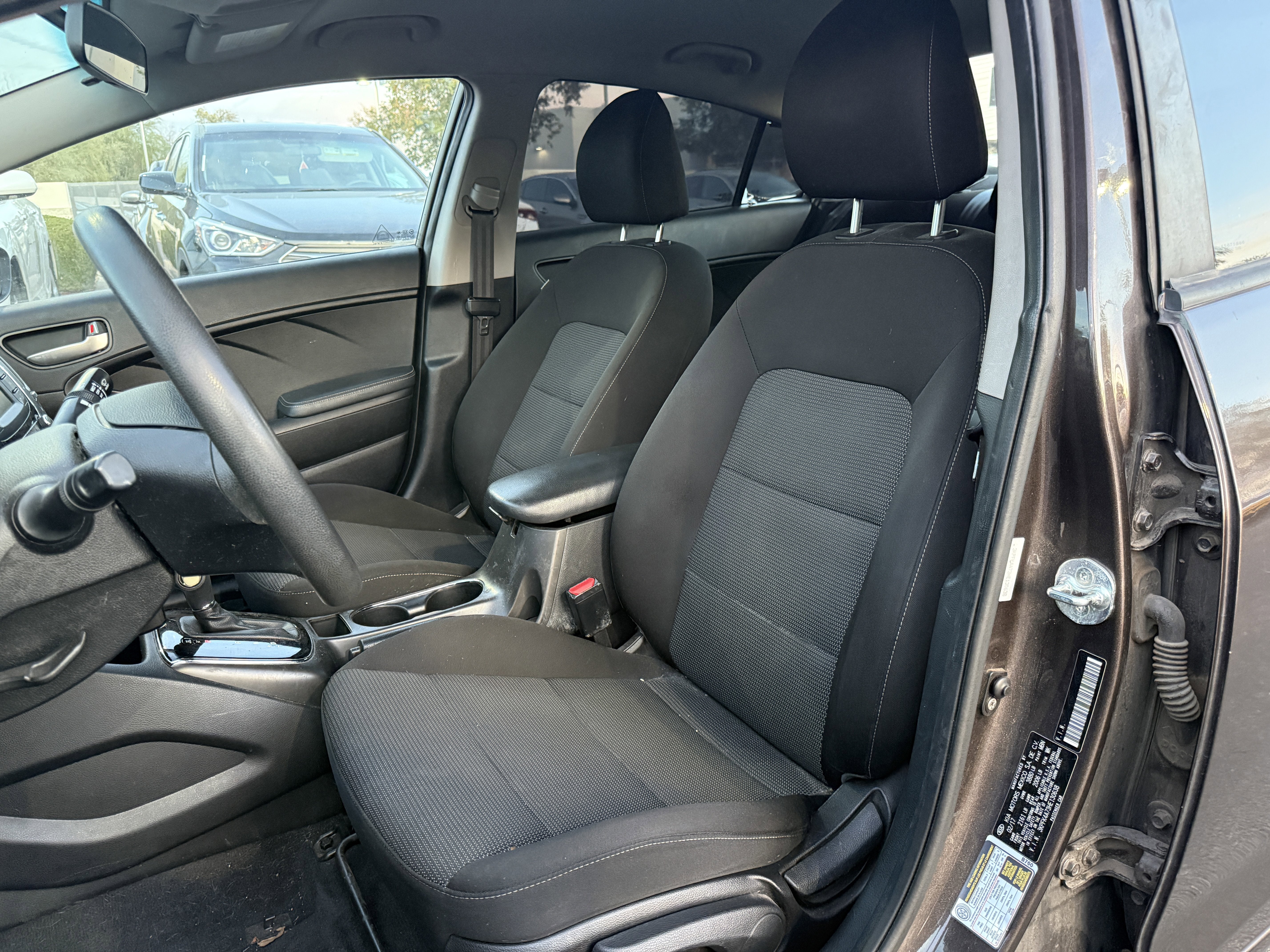 2017 Kia Forte LX* CLEAN CARFAX/ LOW MILES