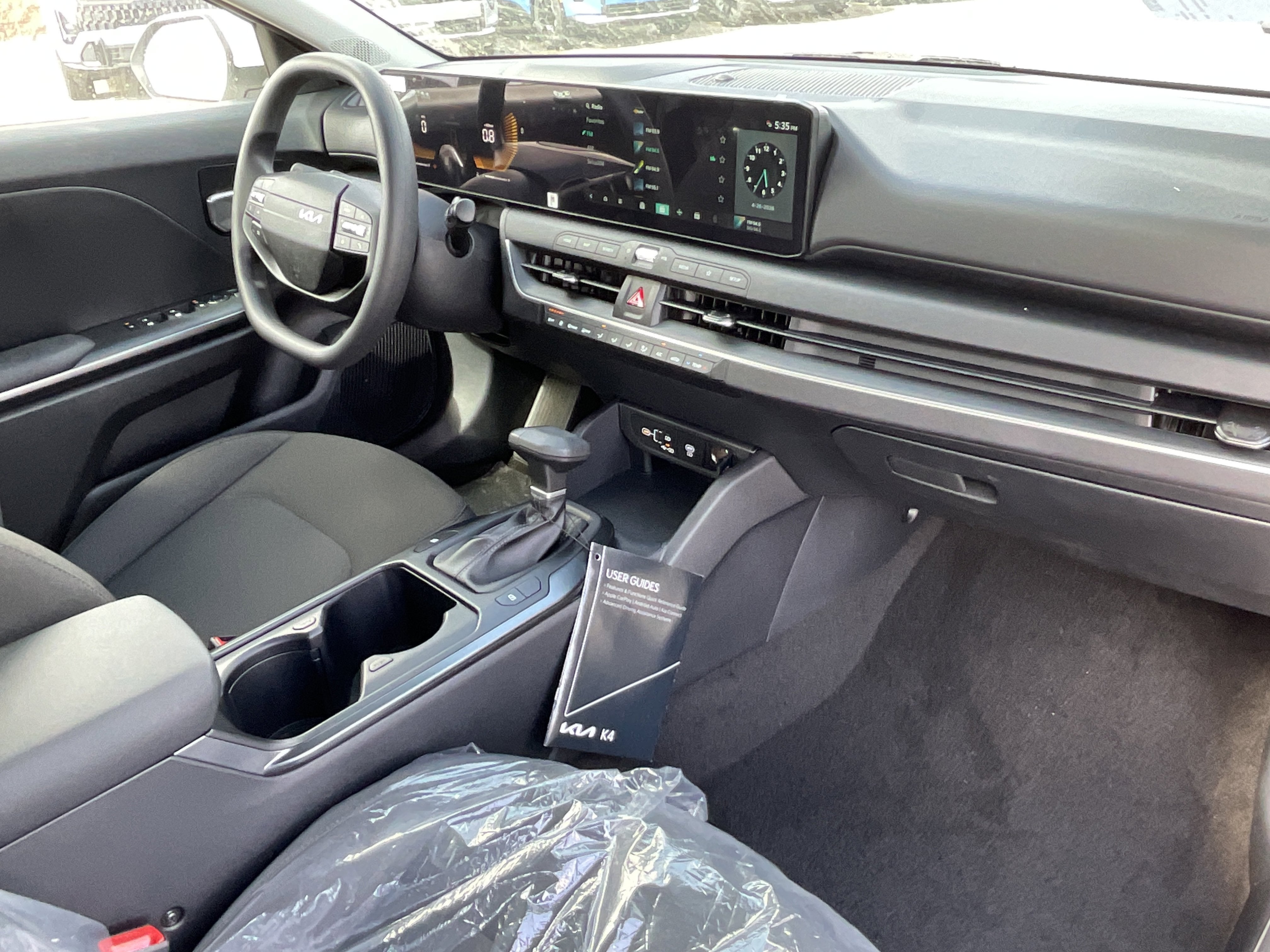 2026 Kia K4 LXS
