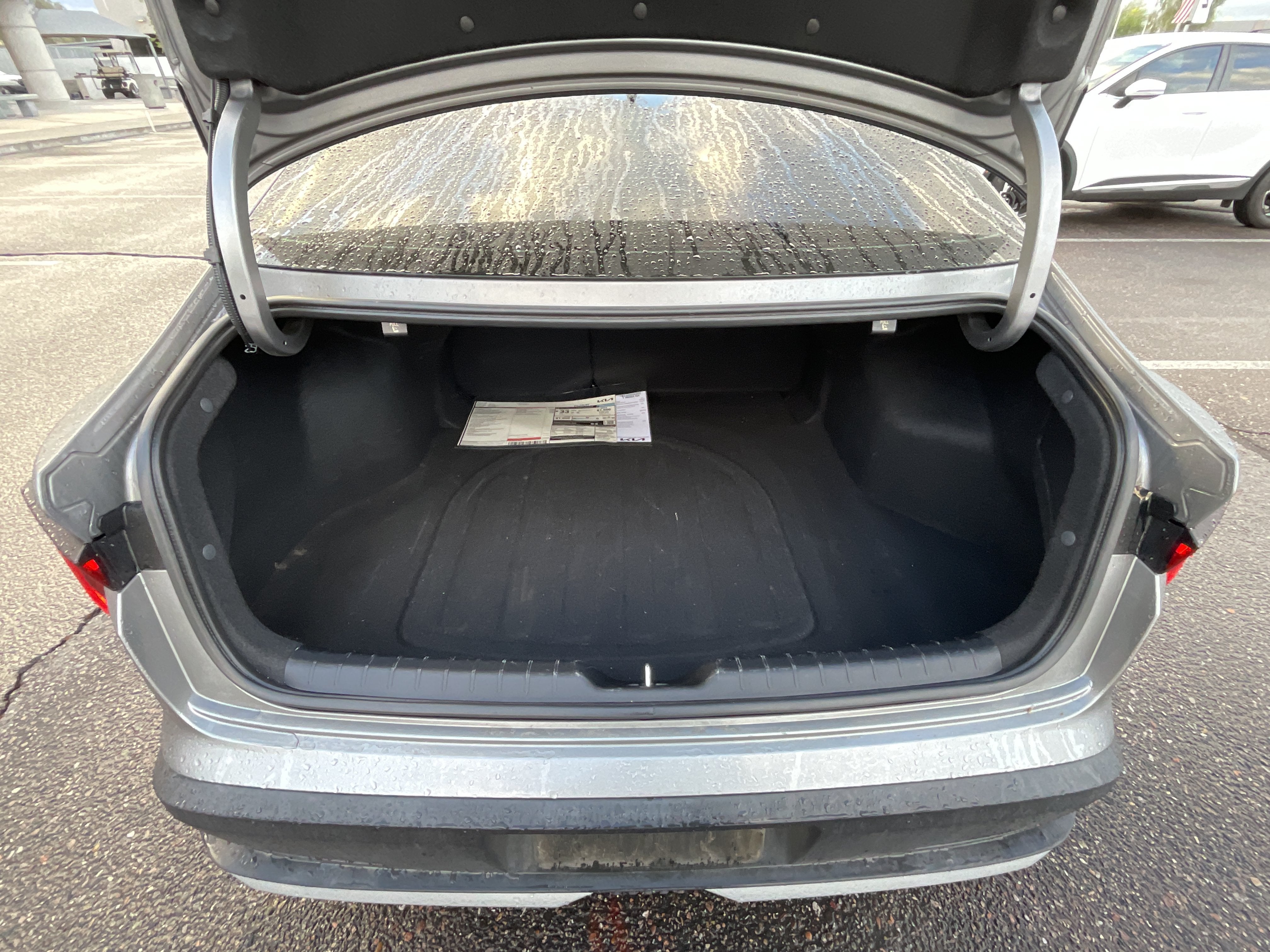 2025 Kia K4 LXS*CLEAN CARFAX/1 OWNER