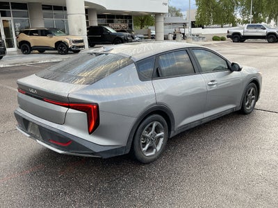 2025 Kia K4 LXS*CLEAN CARFAX/1 OWNER