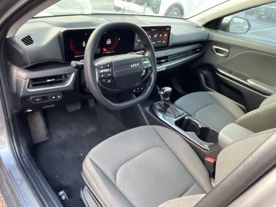 2025 Kia K4 LXS*CLEAN CARFAX/1 OWNER