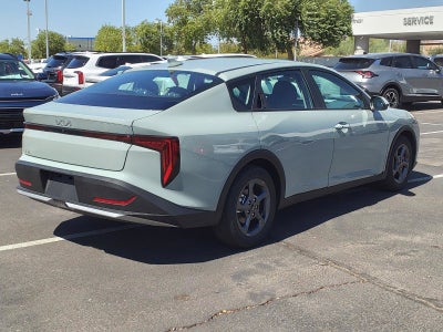 2026 Kia K4 LXS