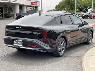 2026 Kia K4 LX