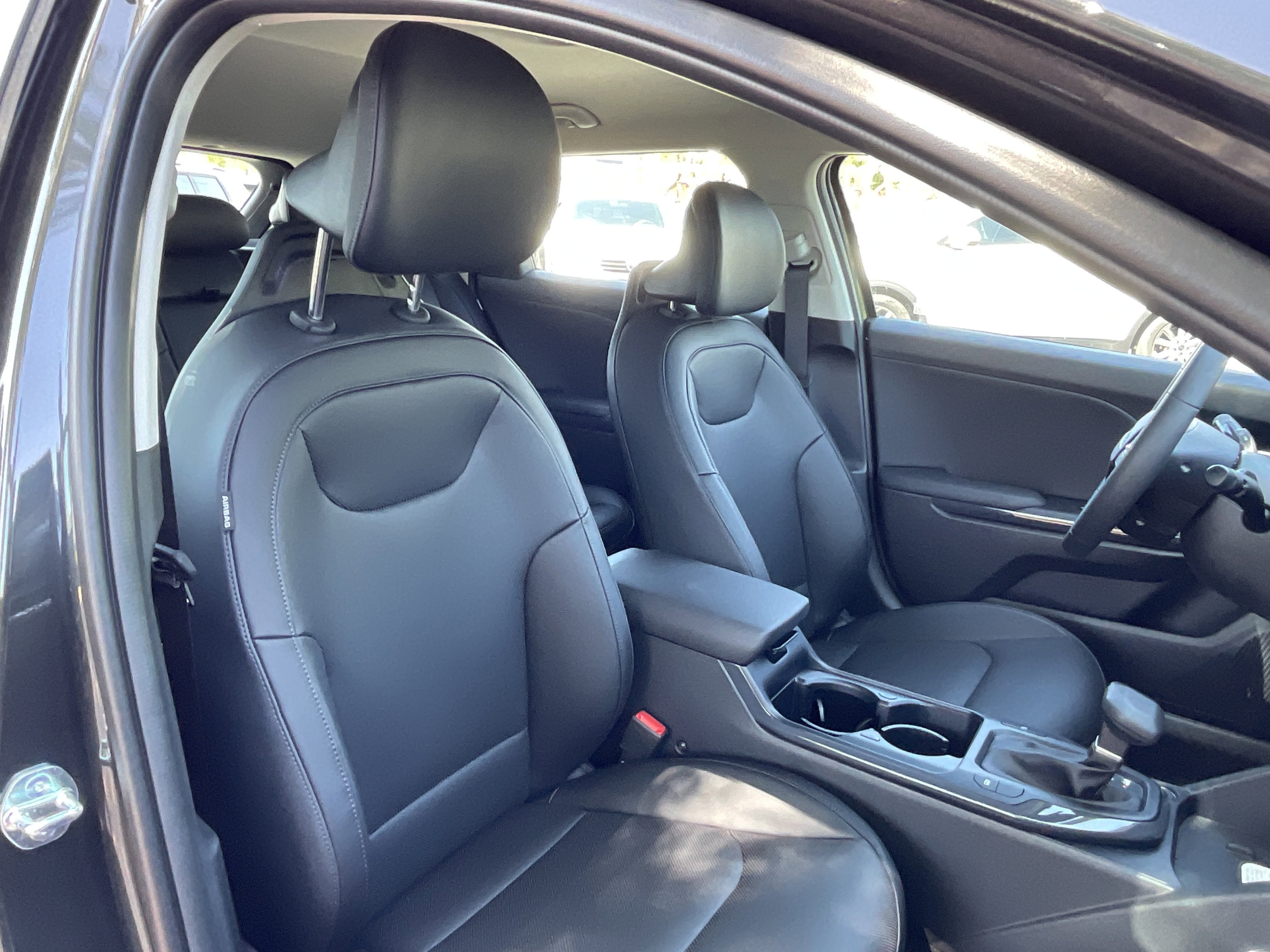 2026 Kia K4 Hatchback EX