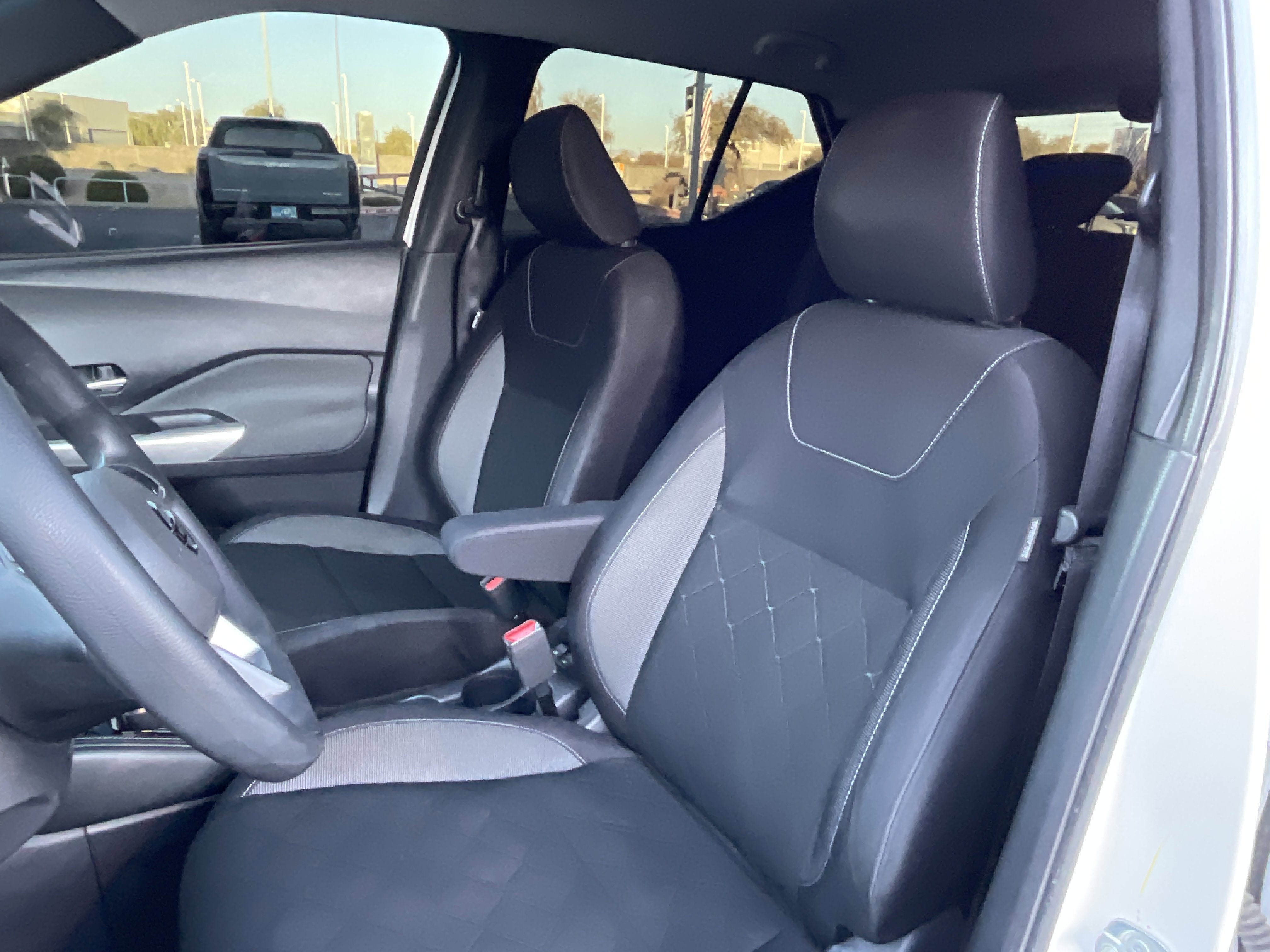 2018 Nissan Kicks SV* LOW MILES