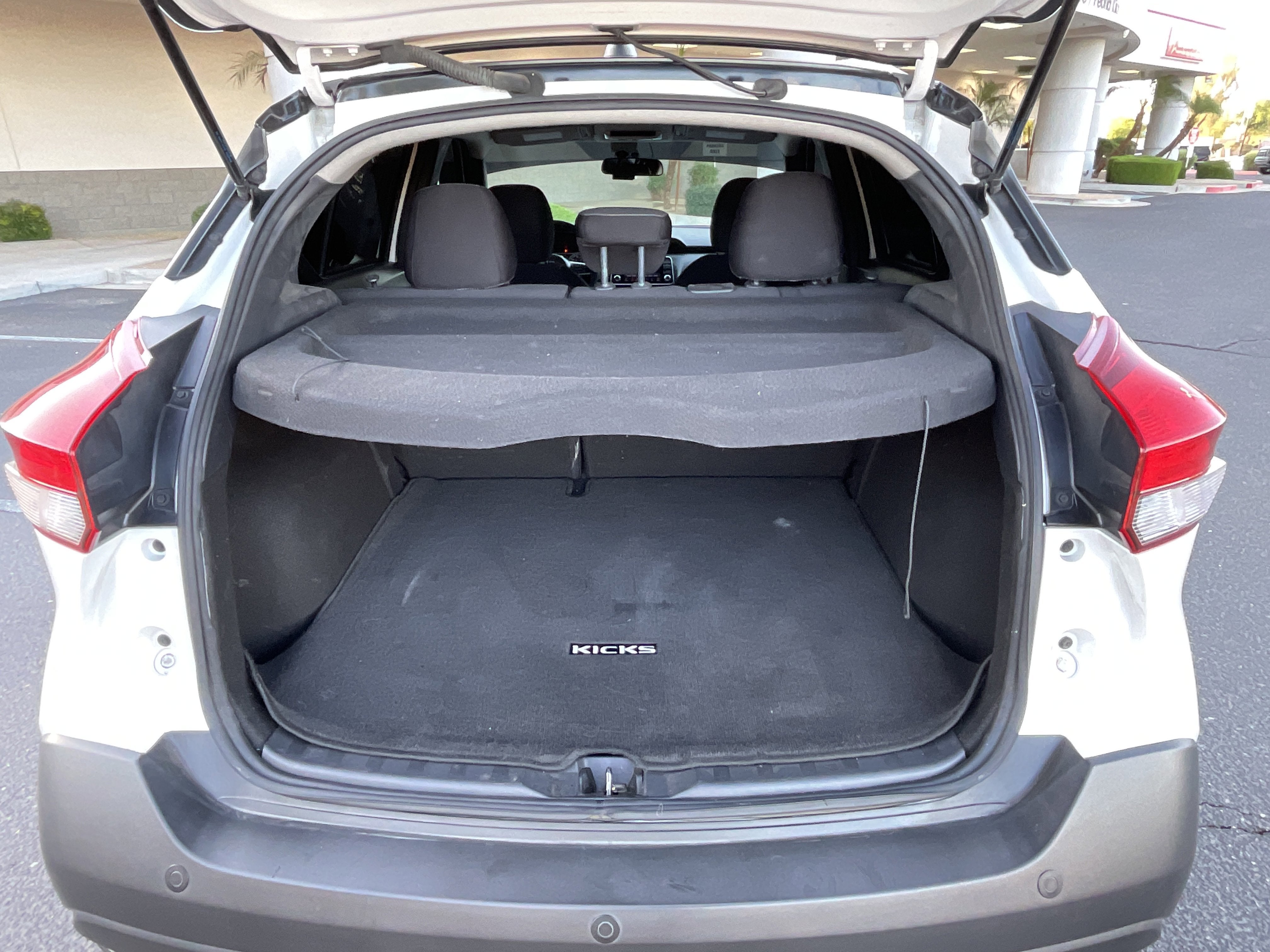 2018 Nissan Kicks SV* LOW MILES