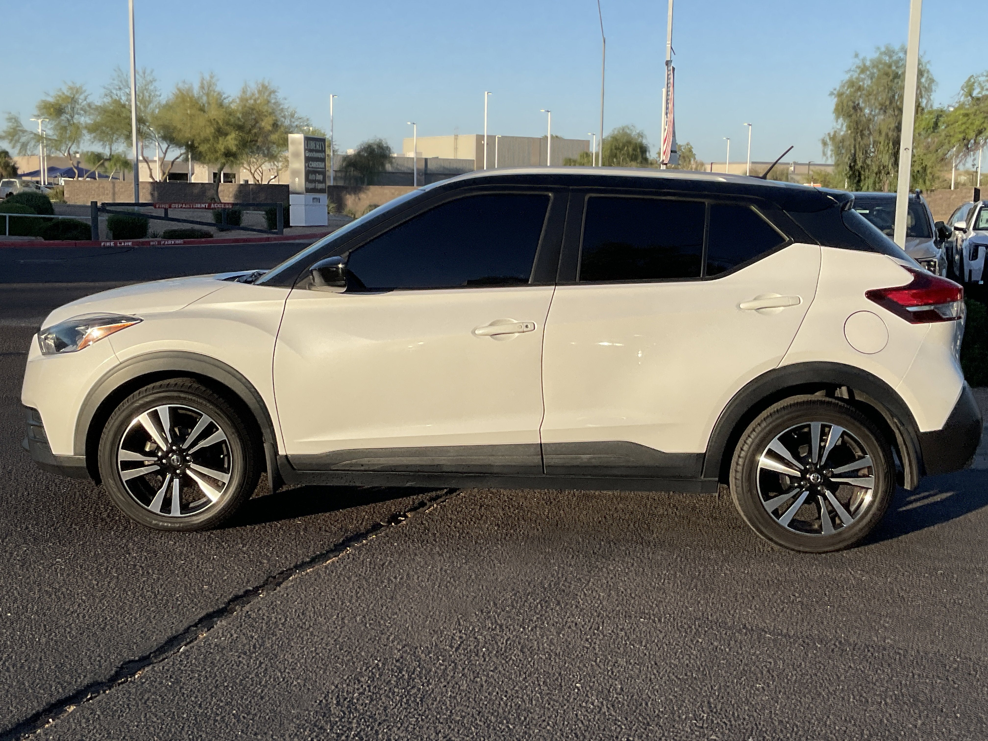 2018 Nissan Kicks SV* LOW MILES