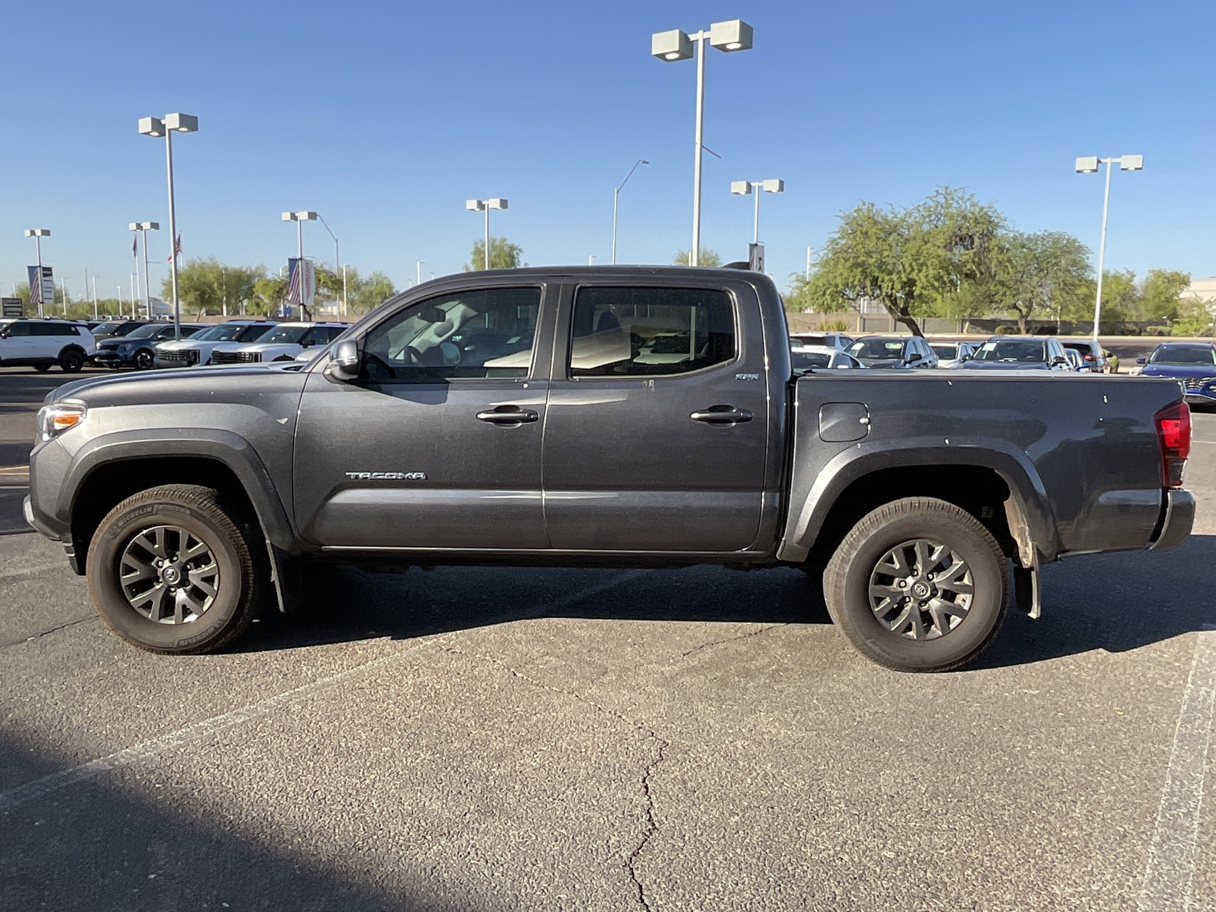 2022 Toyota Tacoma 4WD SR