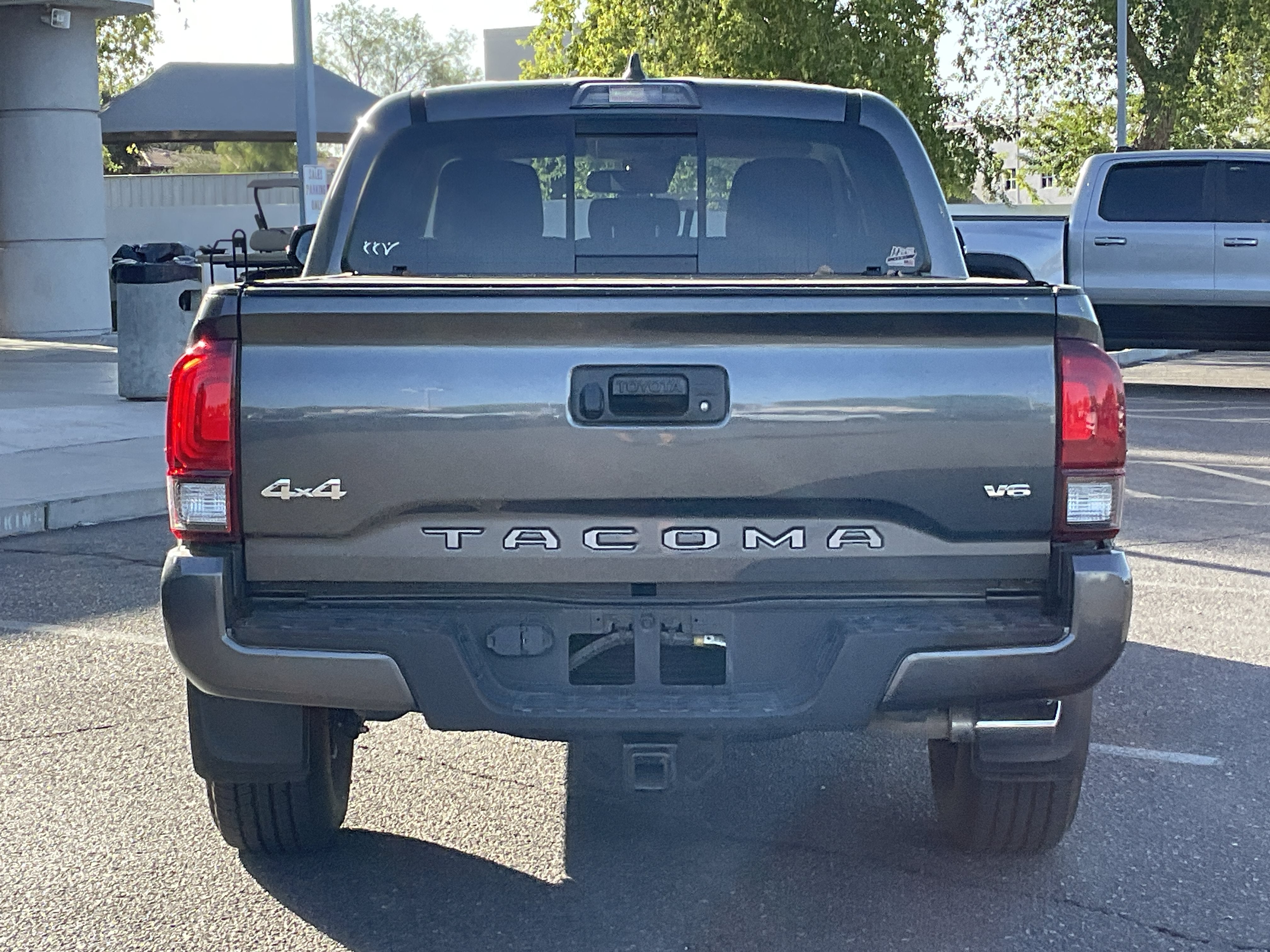 2022 Toyota Tacoma 4WD SR