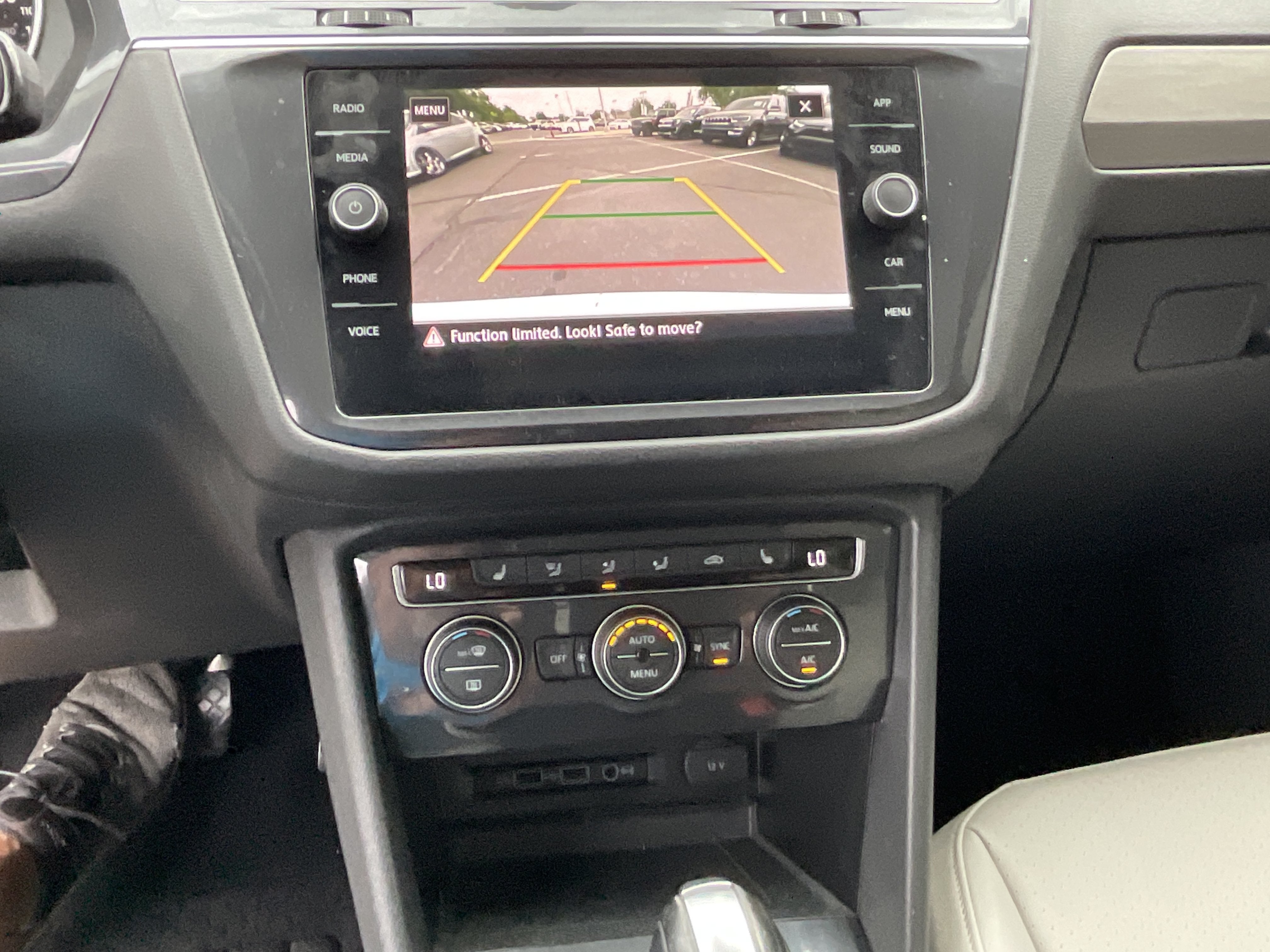2020 Volkswagen Tiguan SE
