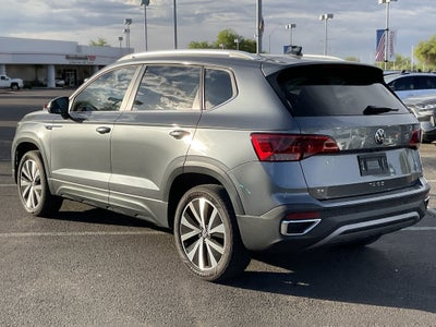 2024 Volkswagen Taos SE