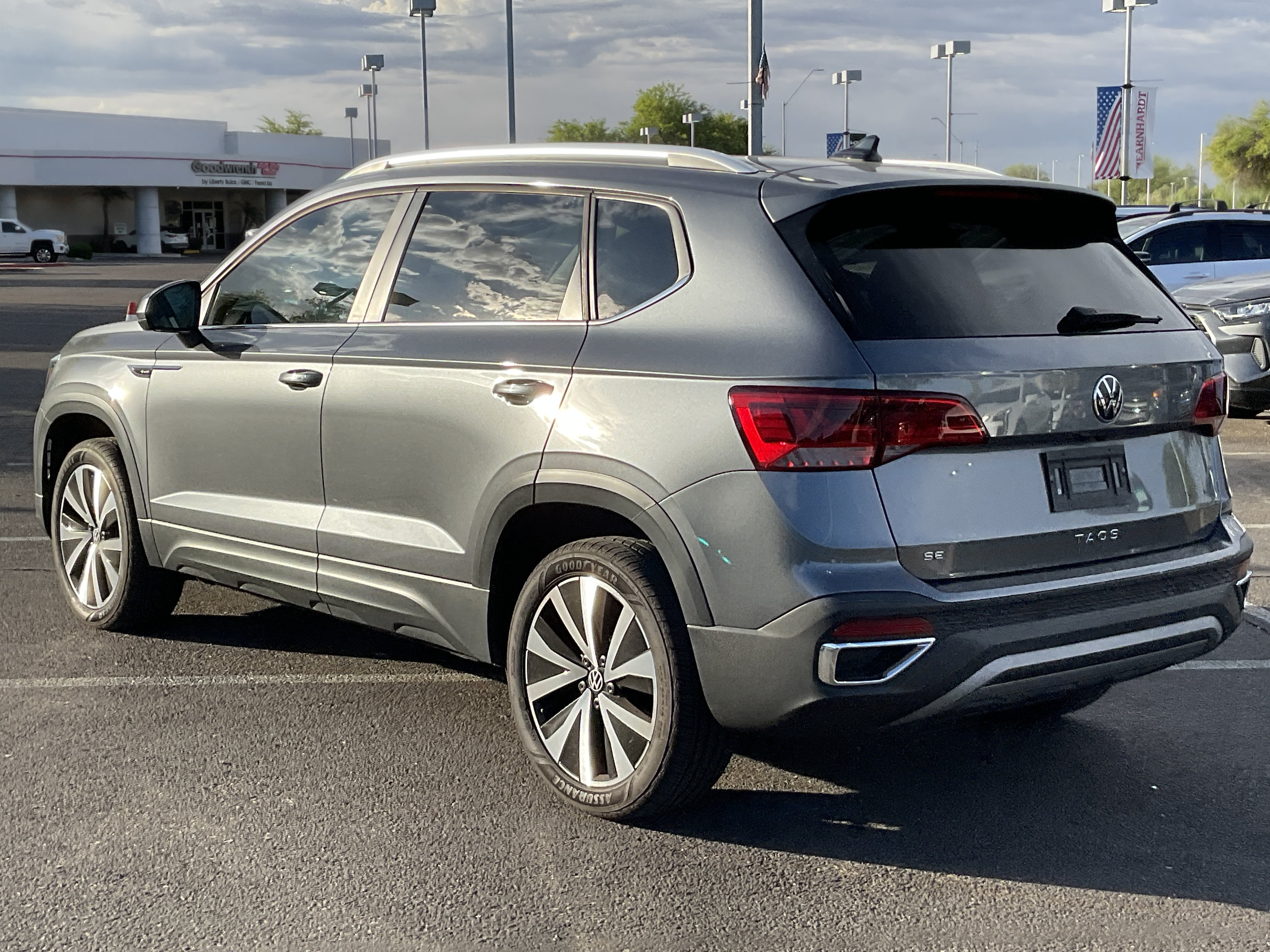 2024 Volkswagen Taos SE