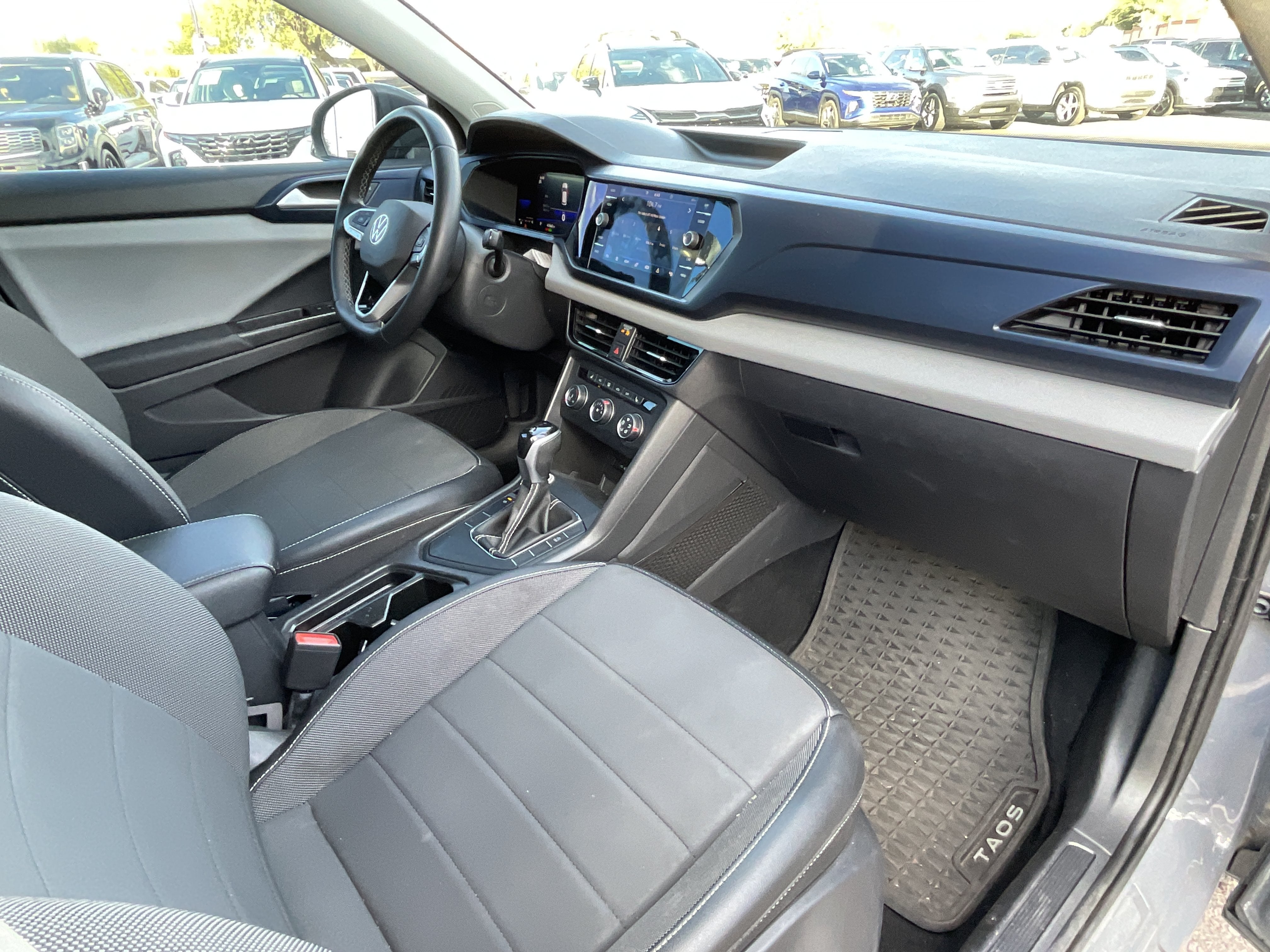 2022 Volkswagen Taos SE