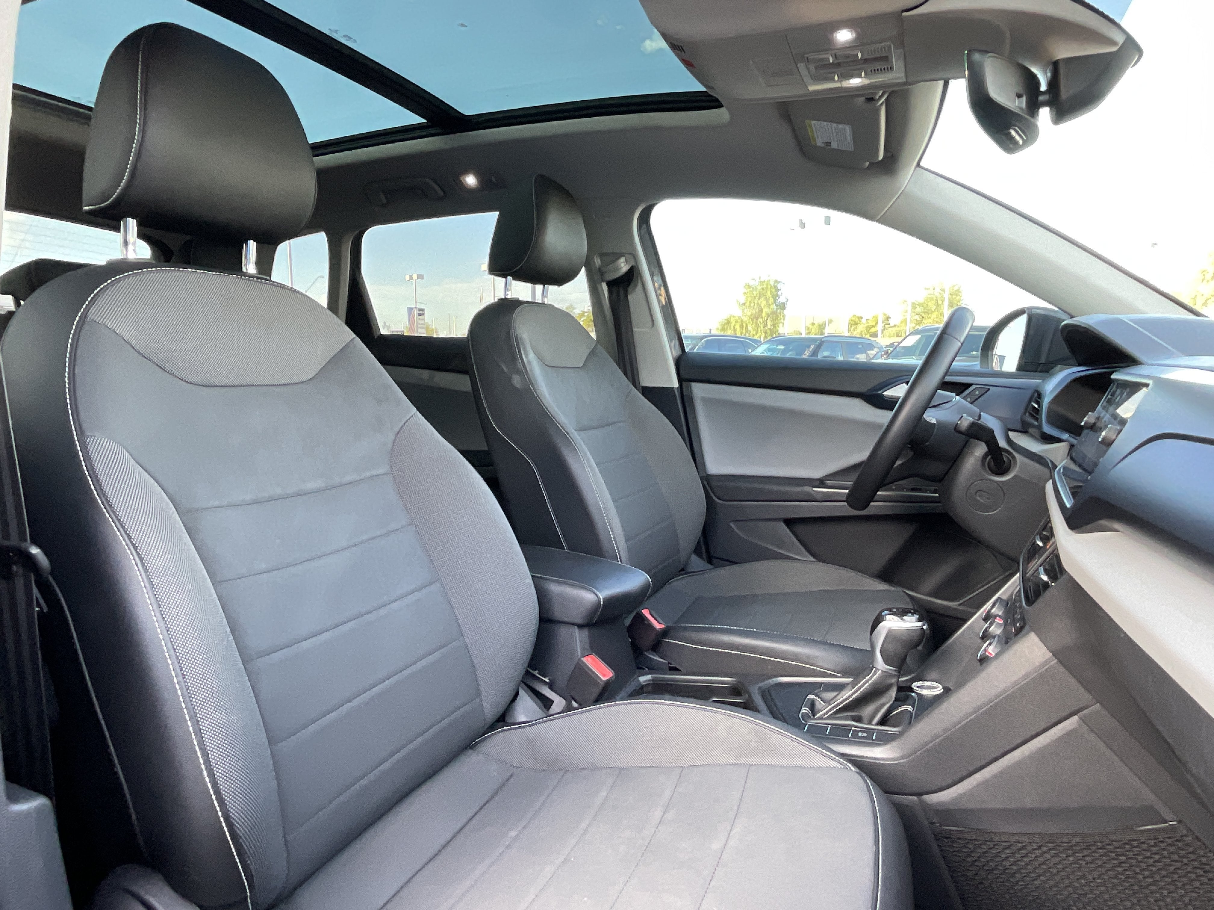 2022 Volkswagen Taos SE