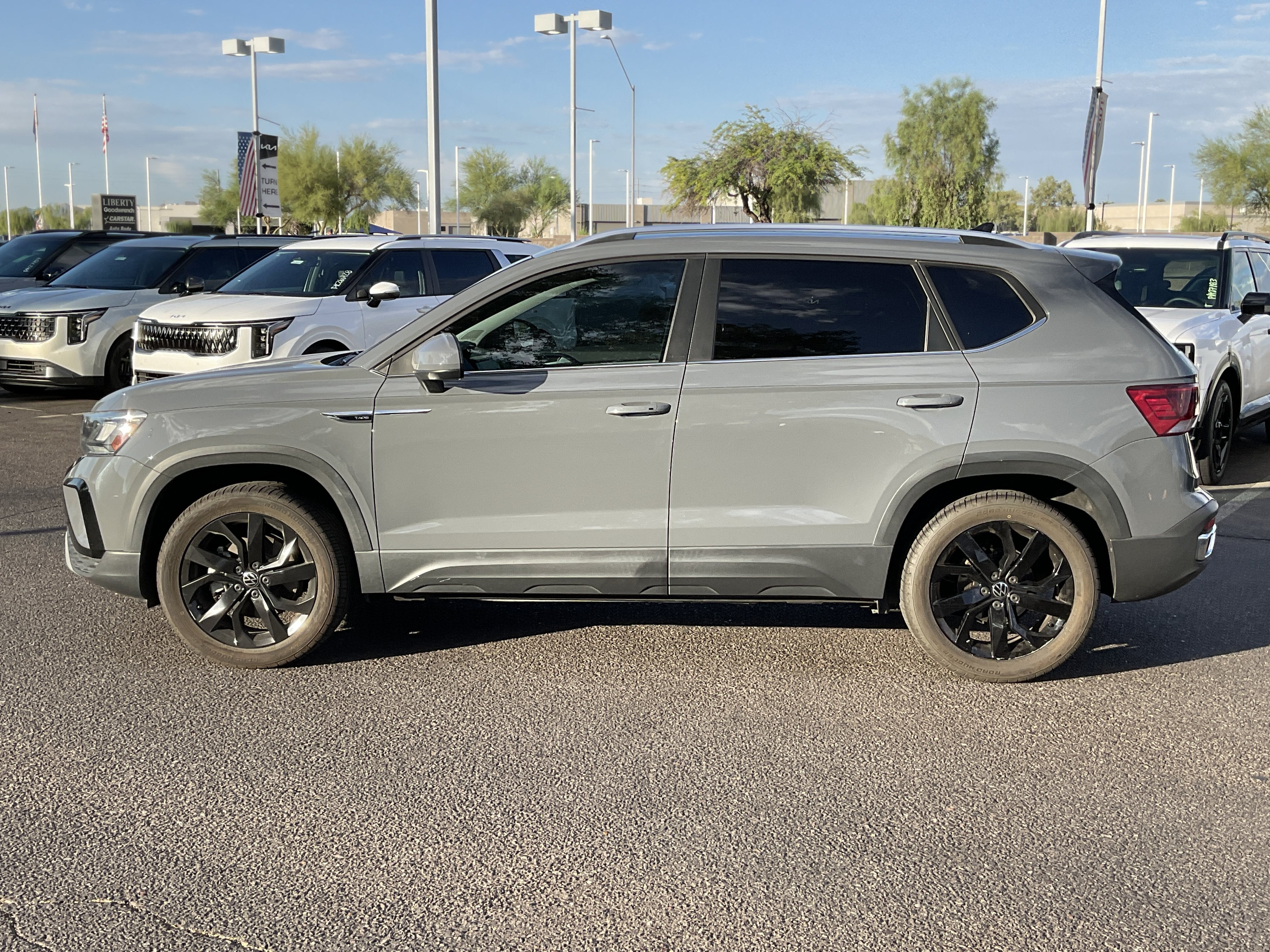 2022 Volkswagen Taos SE