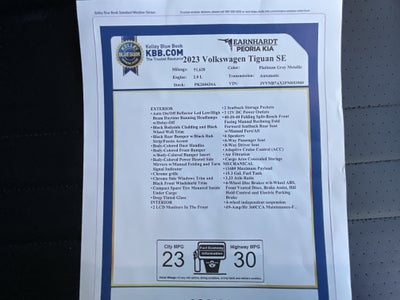 2023 Volkswagen Tiguan SE