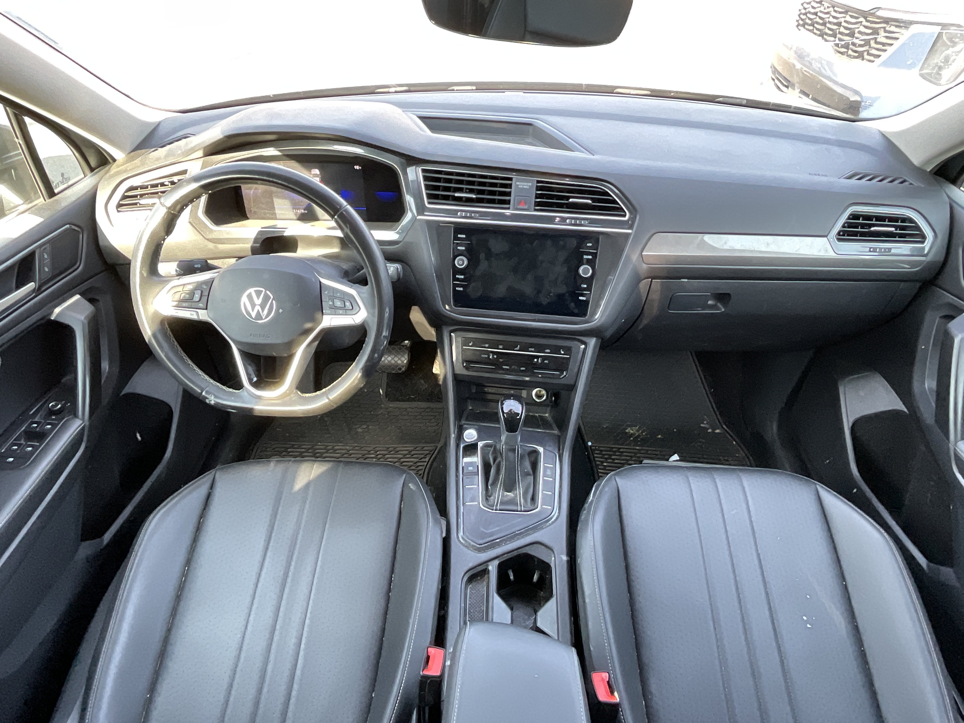 2023 Volkswagen Tiguan SE