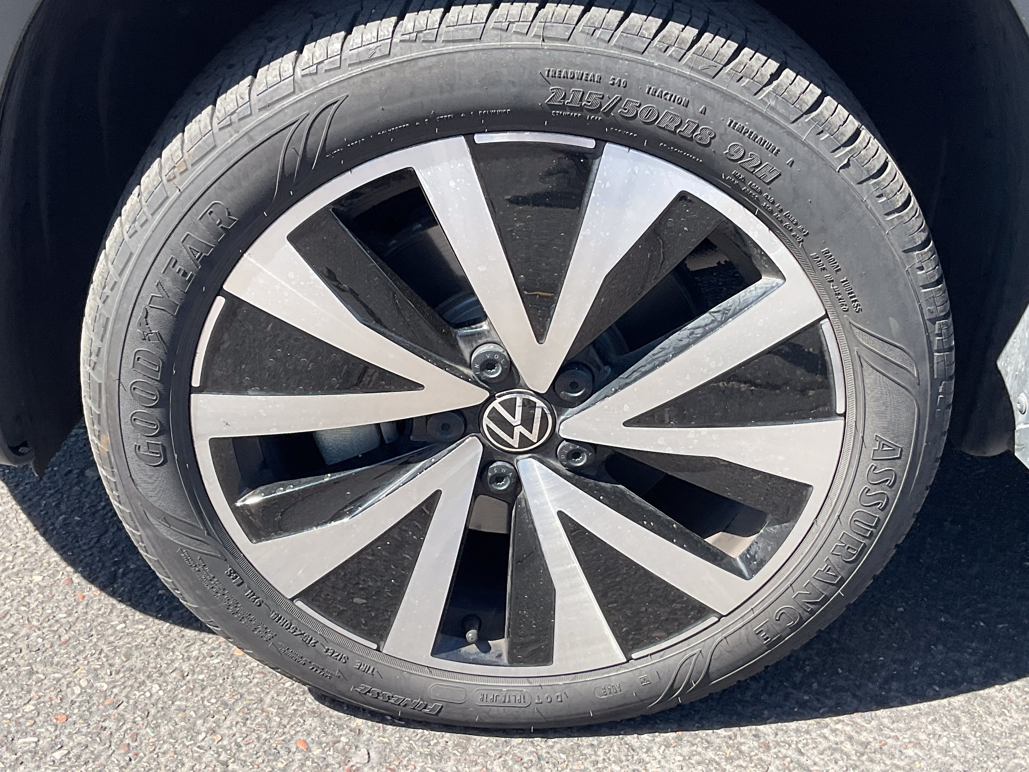 2024 Volkswagen Taos SE**1 OWNER CLN CF**
