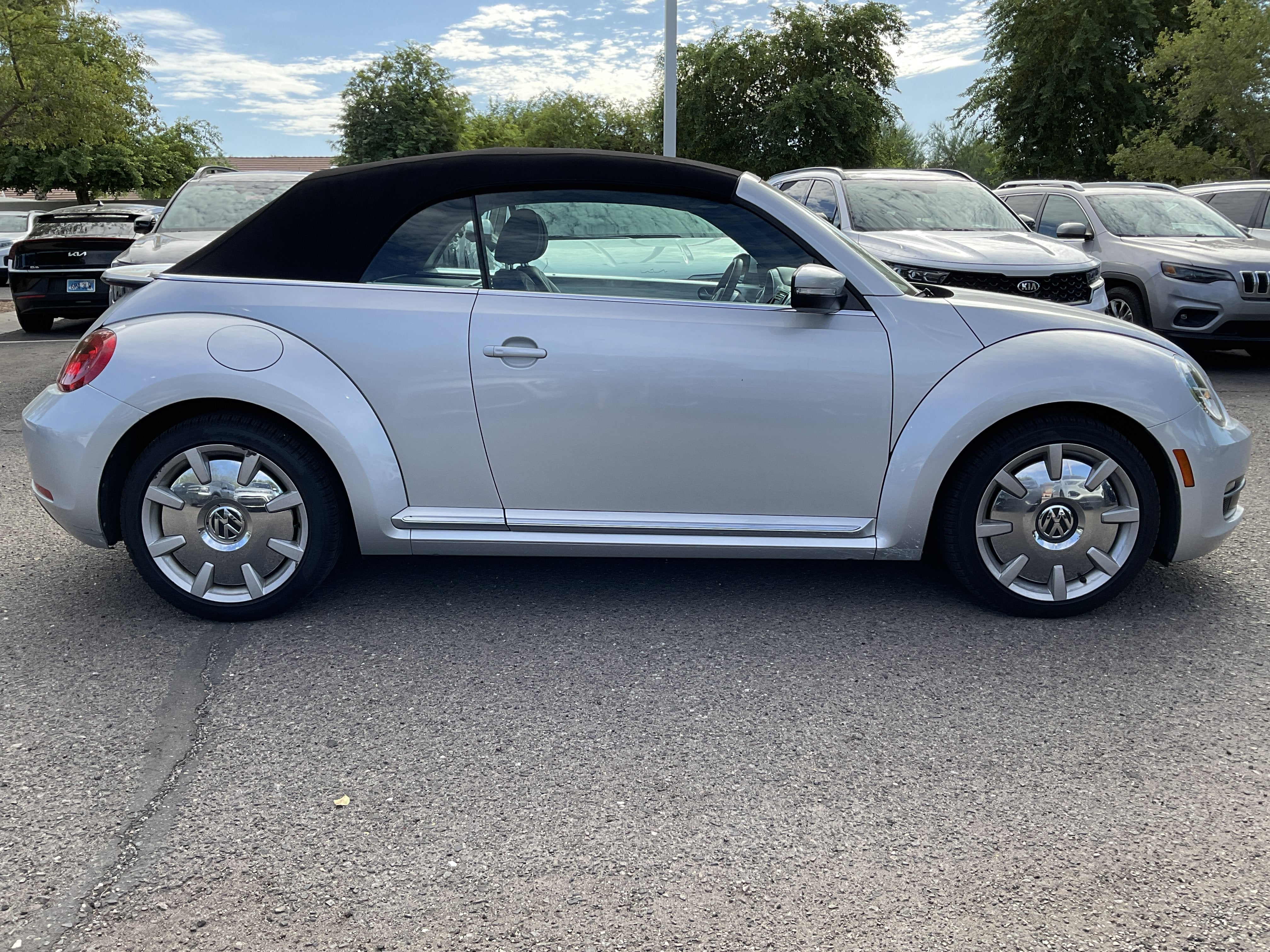 2016 Volkswagen Beetle Convertible 1.8T SEL