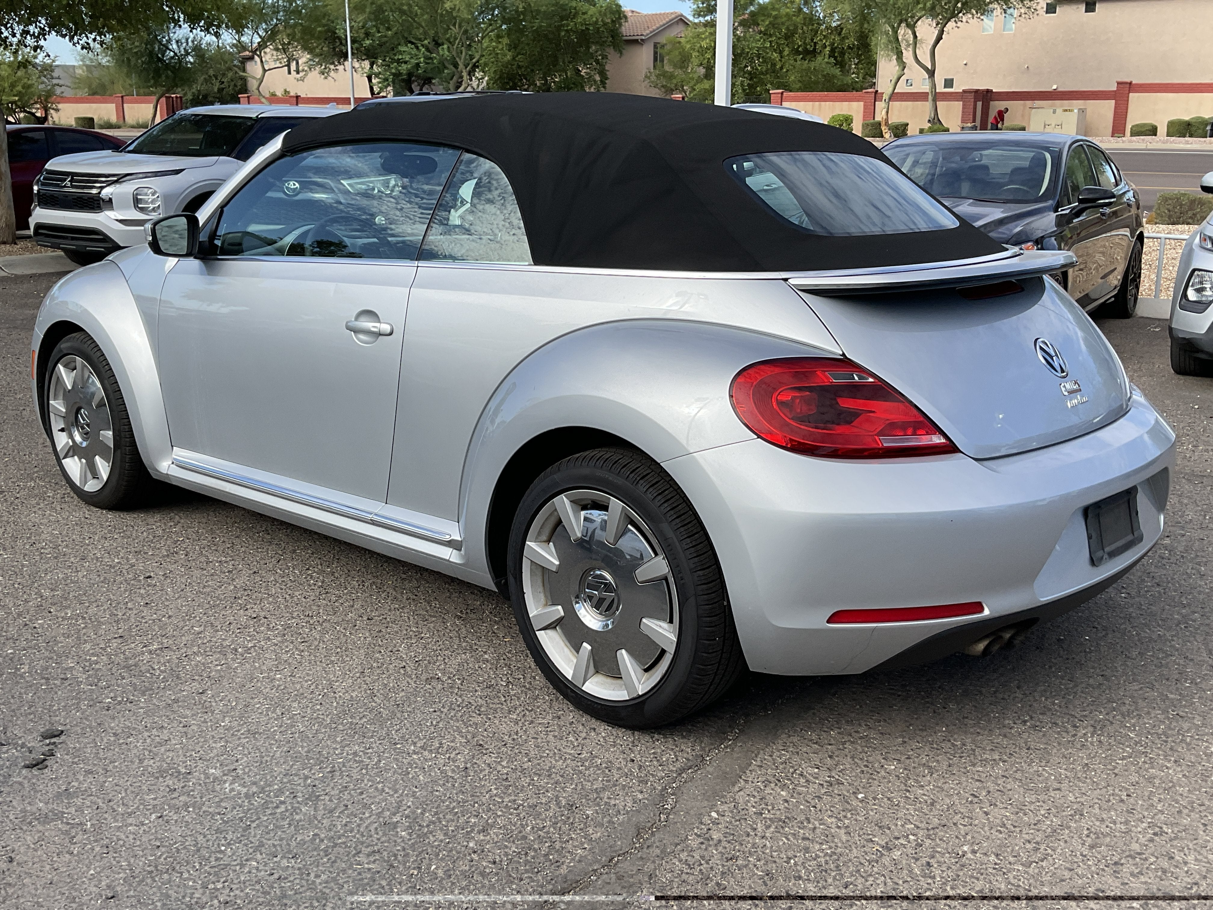 2016 Volkswagen Beetle Convertible 1.8T SEL