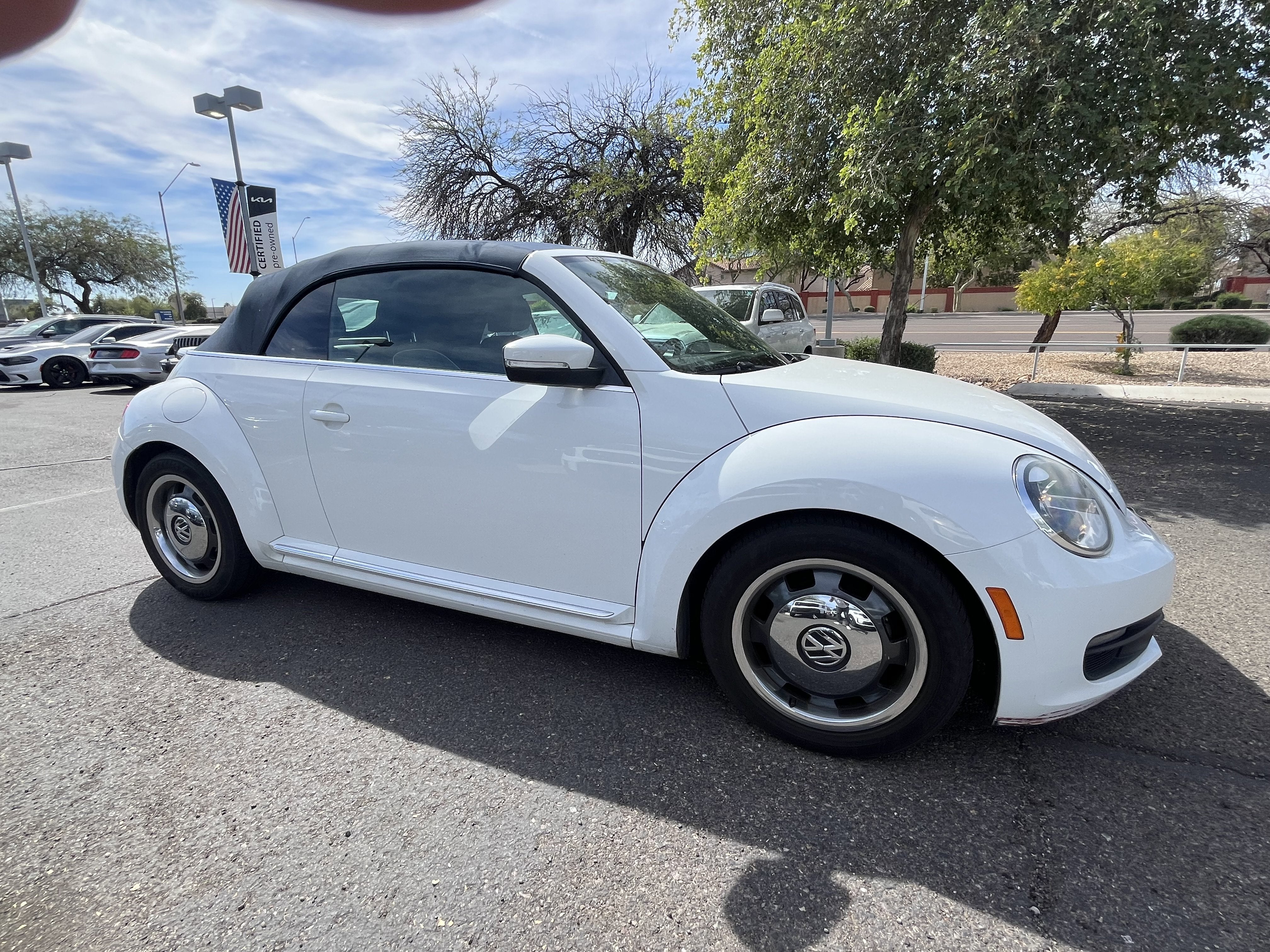 2016 Volkswagen Beetle Convertible 1.8T Denim