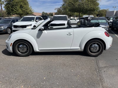 2016 Volkswagen Beetle Convertible 1.8T Denim