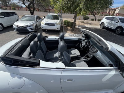 2016 Volkswagen Beetle Convertible 1.8T Denim
