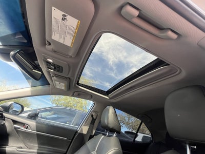 2019 Toyota Camry SEL* CLEAN CARFAX/ 1 OWNER