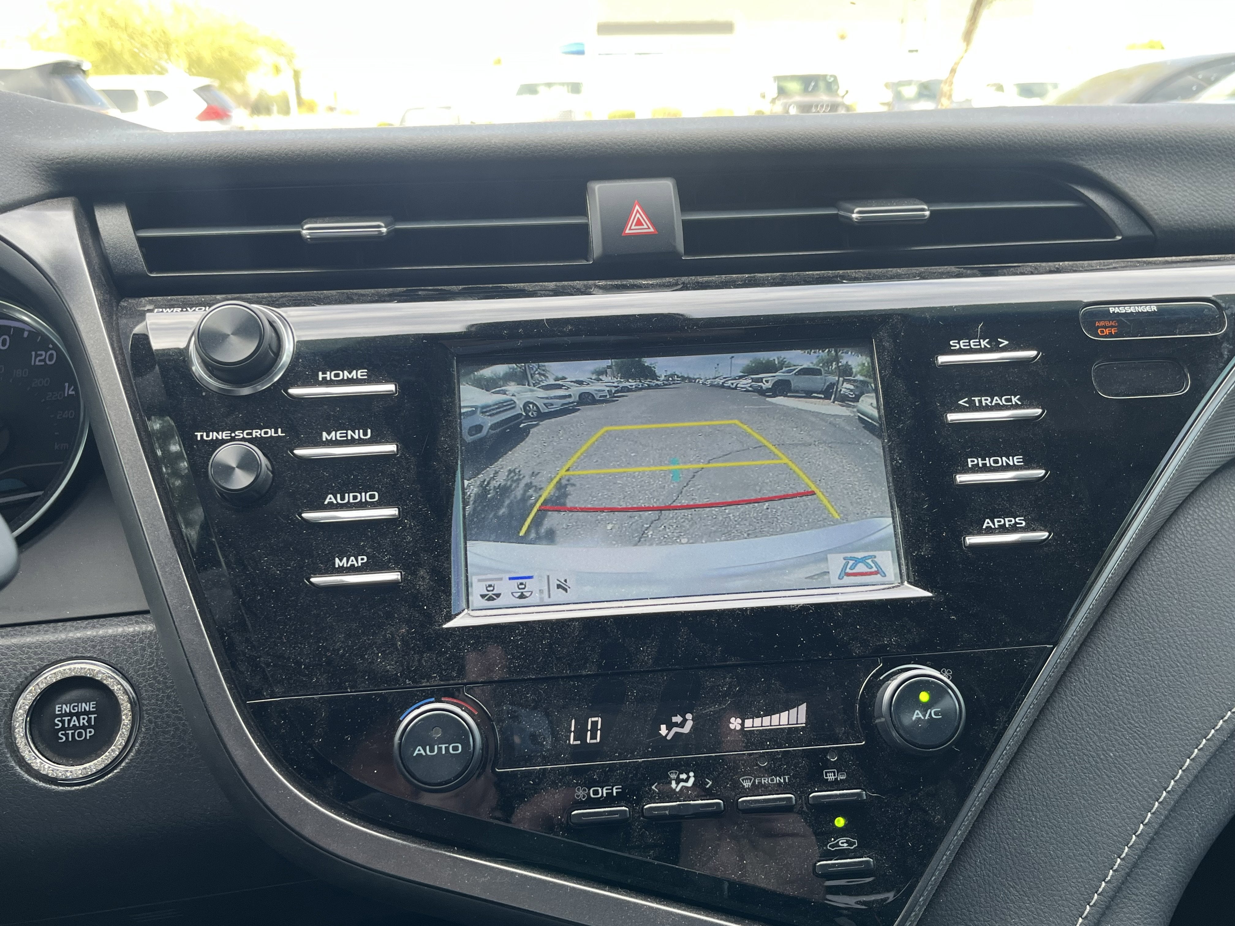 2019 Toyota Camry SEL* CLEAN CARFAX/ 1 OWNER