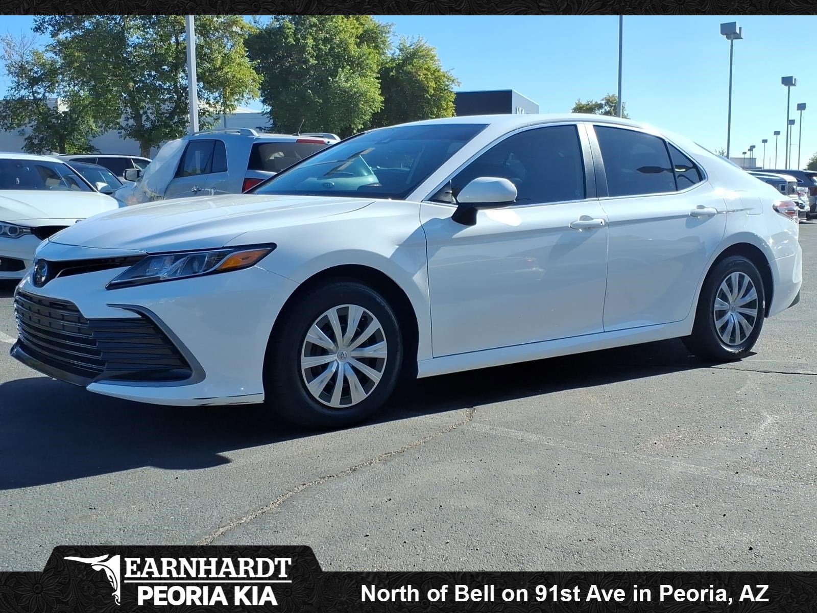 2023 Toyota Camry Hybrid LE