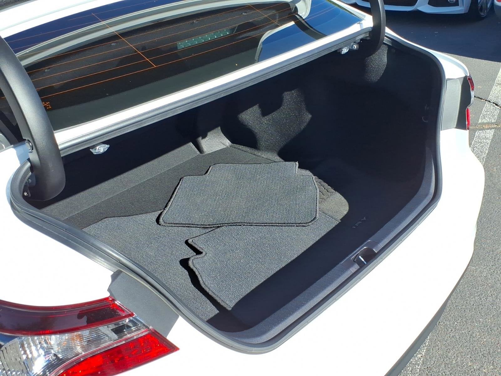 2023 Toyota Camry Hybrid LE