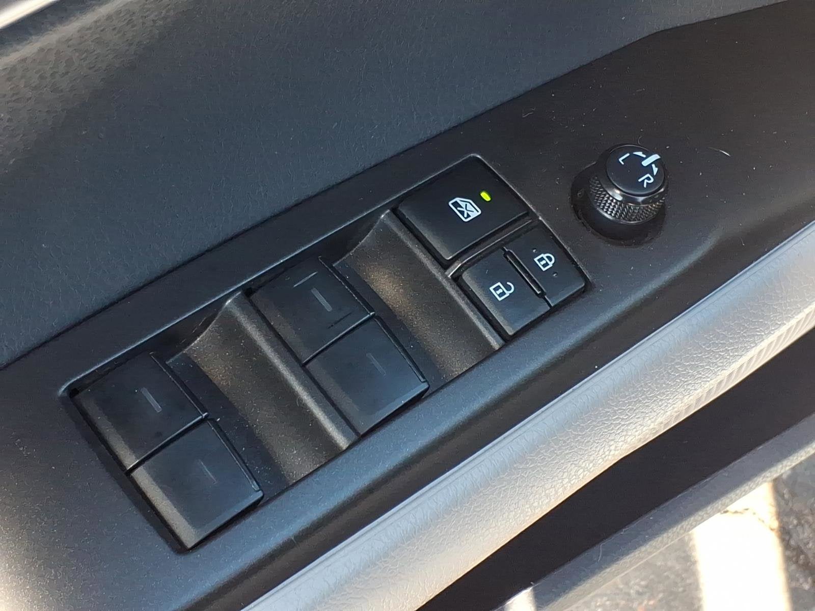 2023 Toyota Camry Hybrid LE