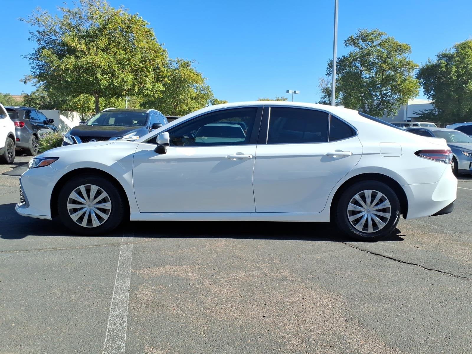 2023 Toyota Camry Hybrid LE