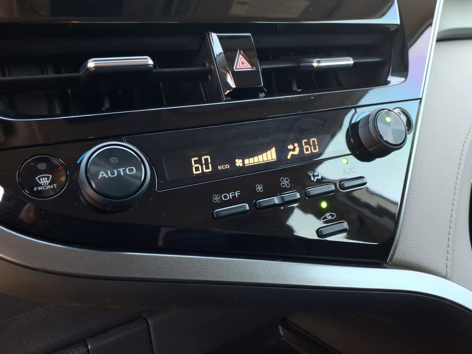 2023 Toyota Camry Hybrid LE